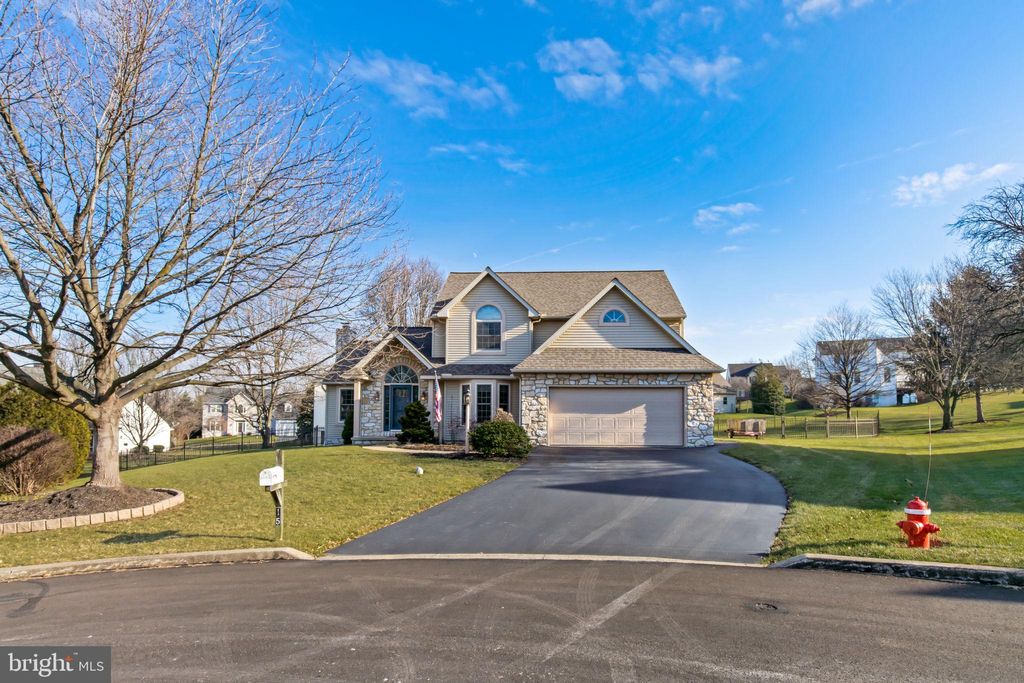 Photo of 15 ALICE AVE, LITITZ, PA 17543 (MLS # PALA2029152)