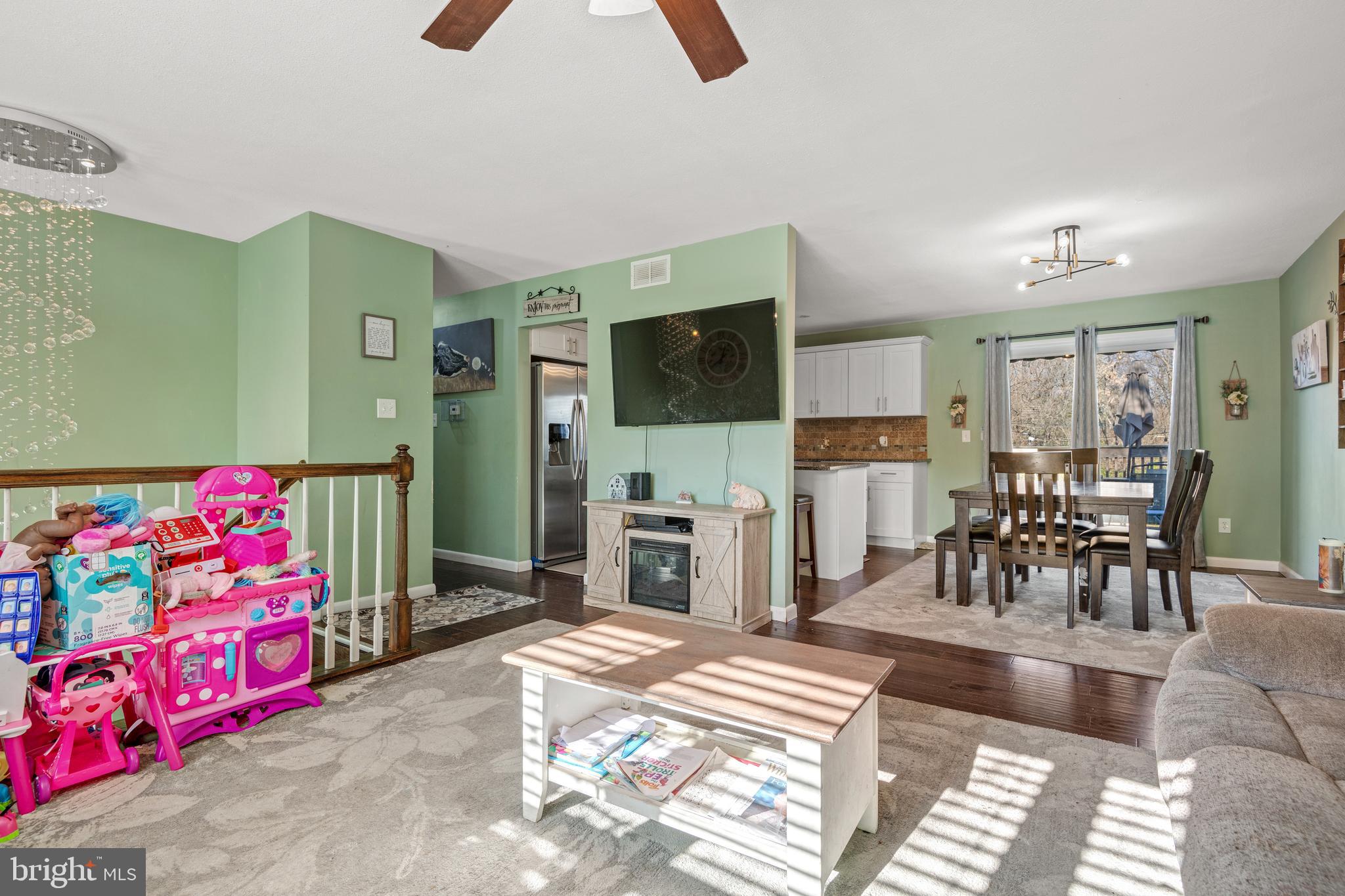 EDEN MANOR - Residential