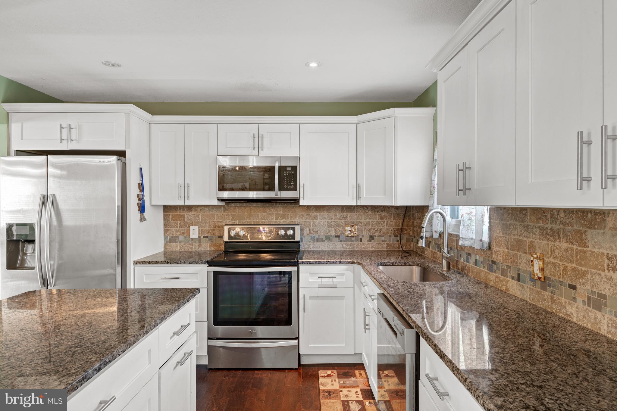 EDEN MANOR - Residential