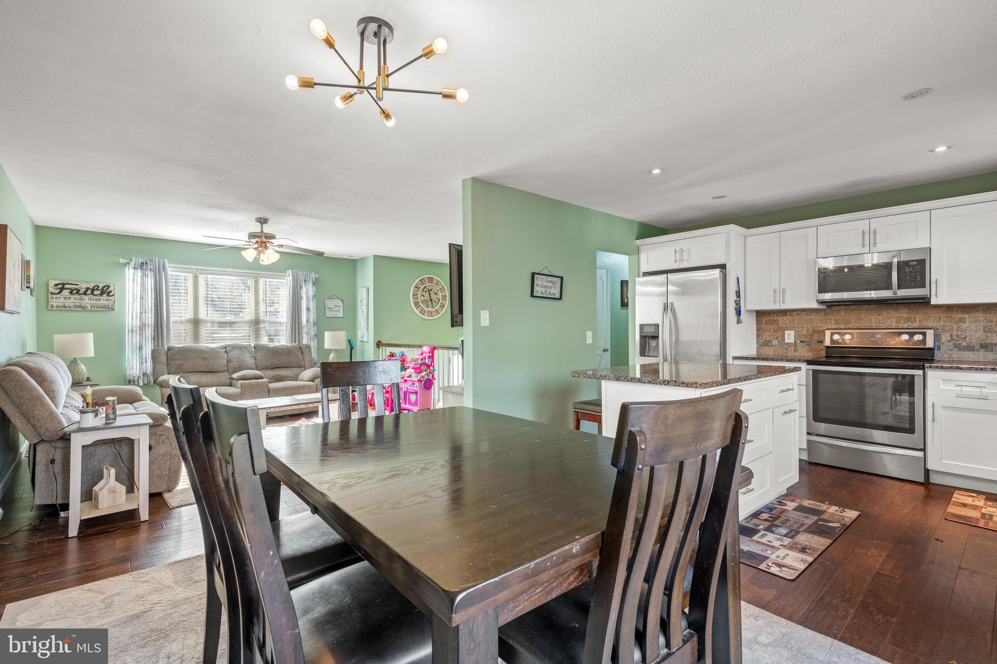 EDEN MANOR - Residential