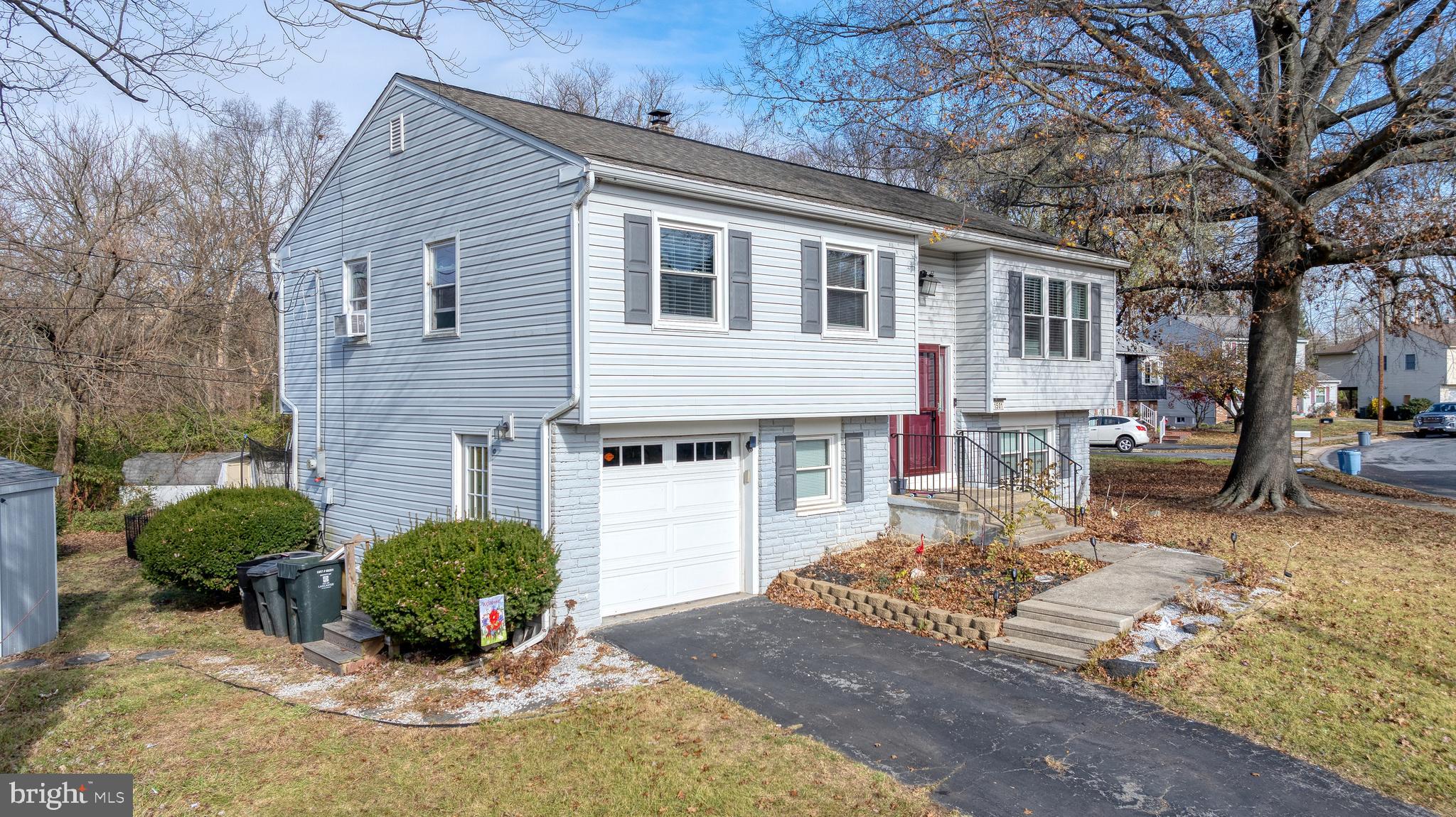 EDEN MANOR - Residential