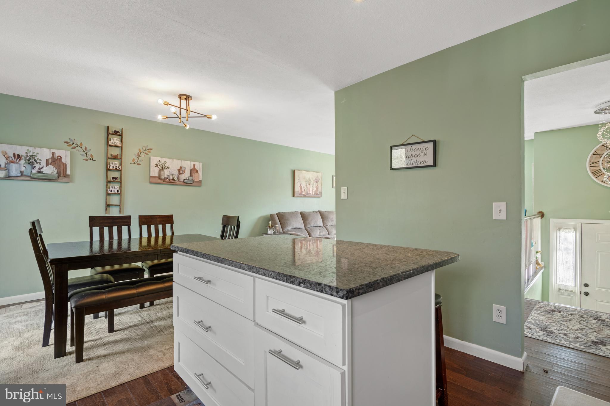 EDEN MANOR - Residential