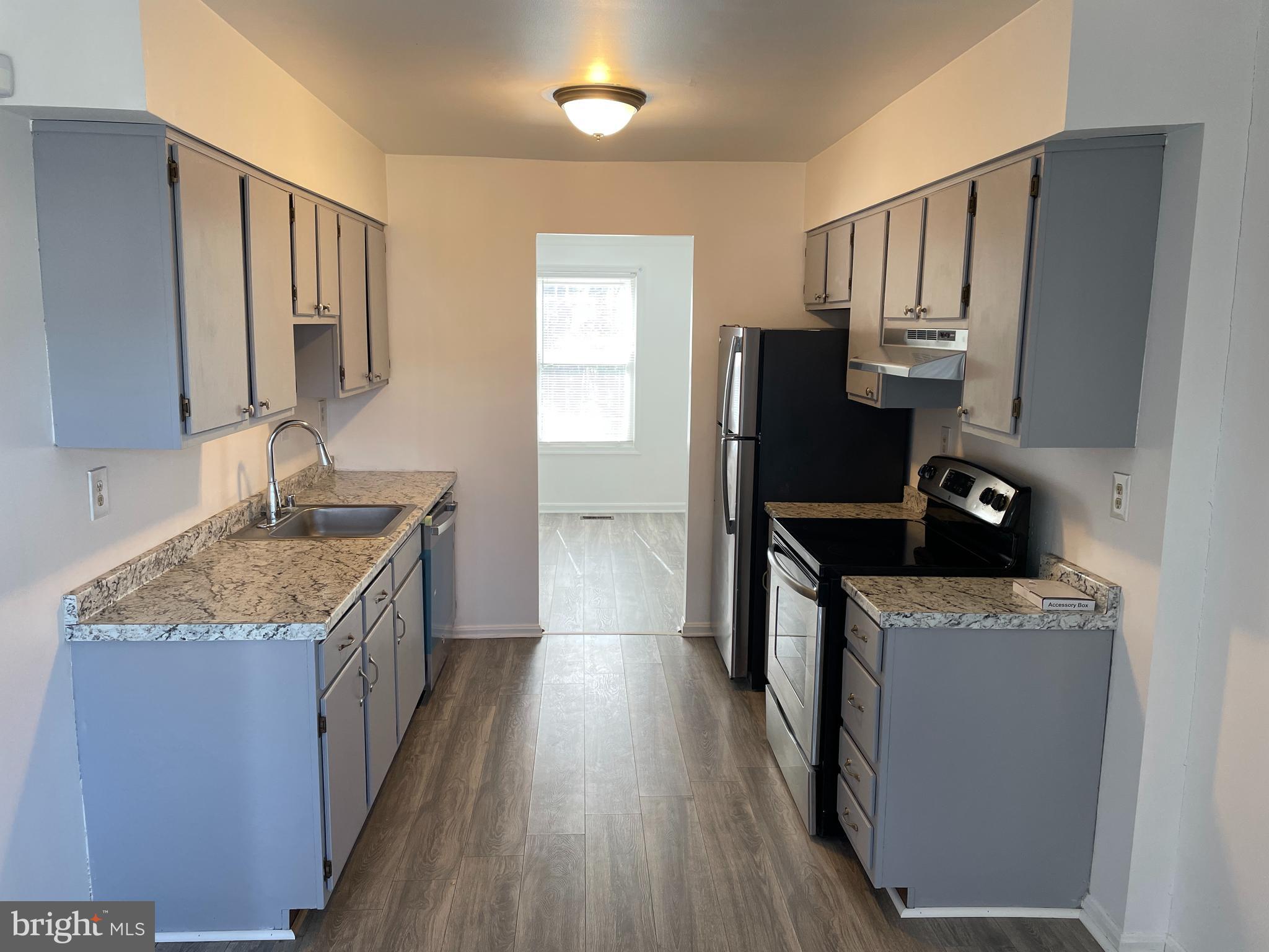 PARKWAY SQUARE PLAT ONE - Residential