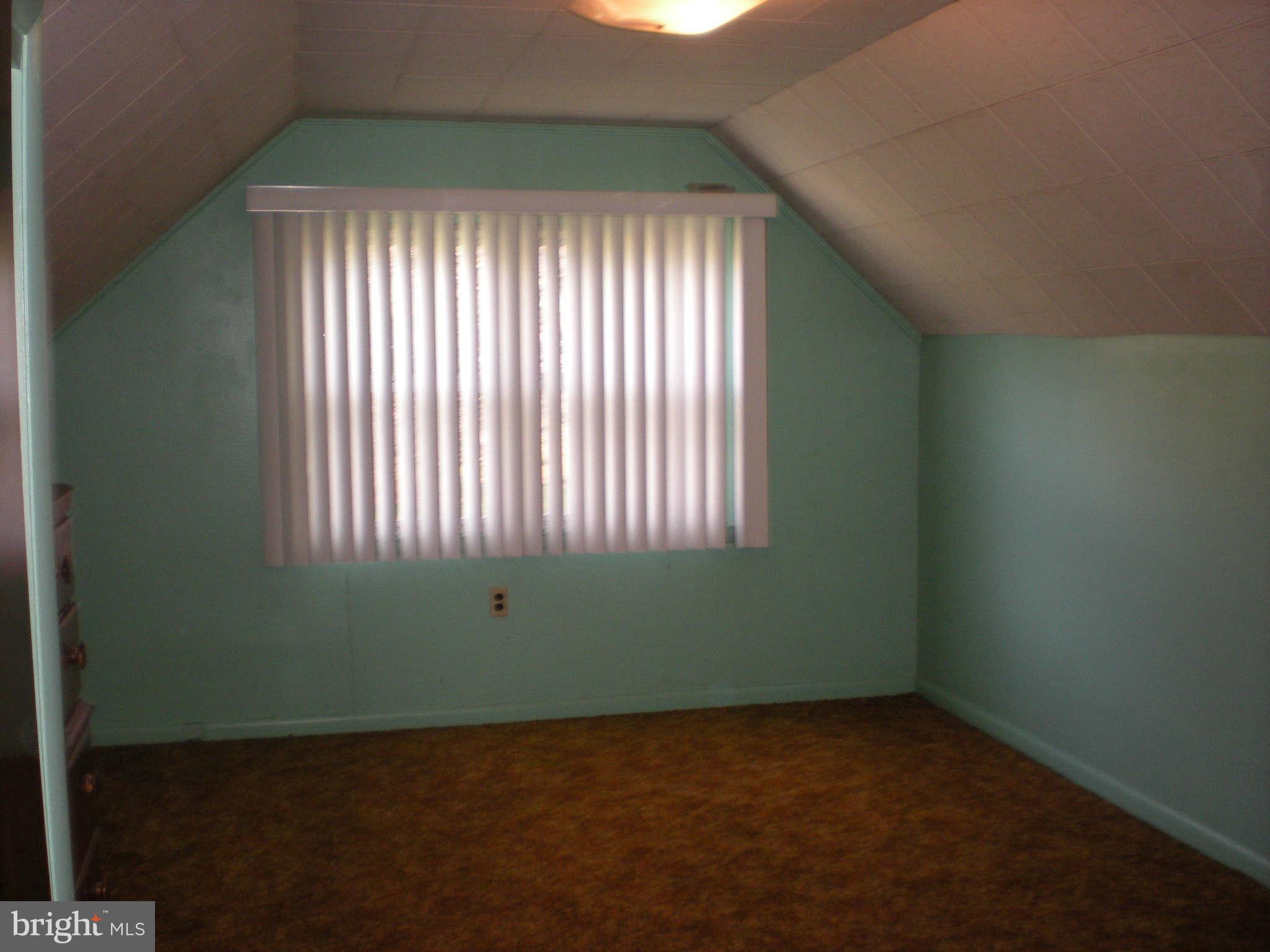 LANDSDOWNE - Residential