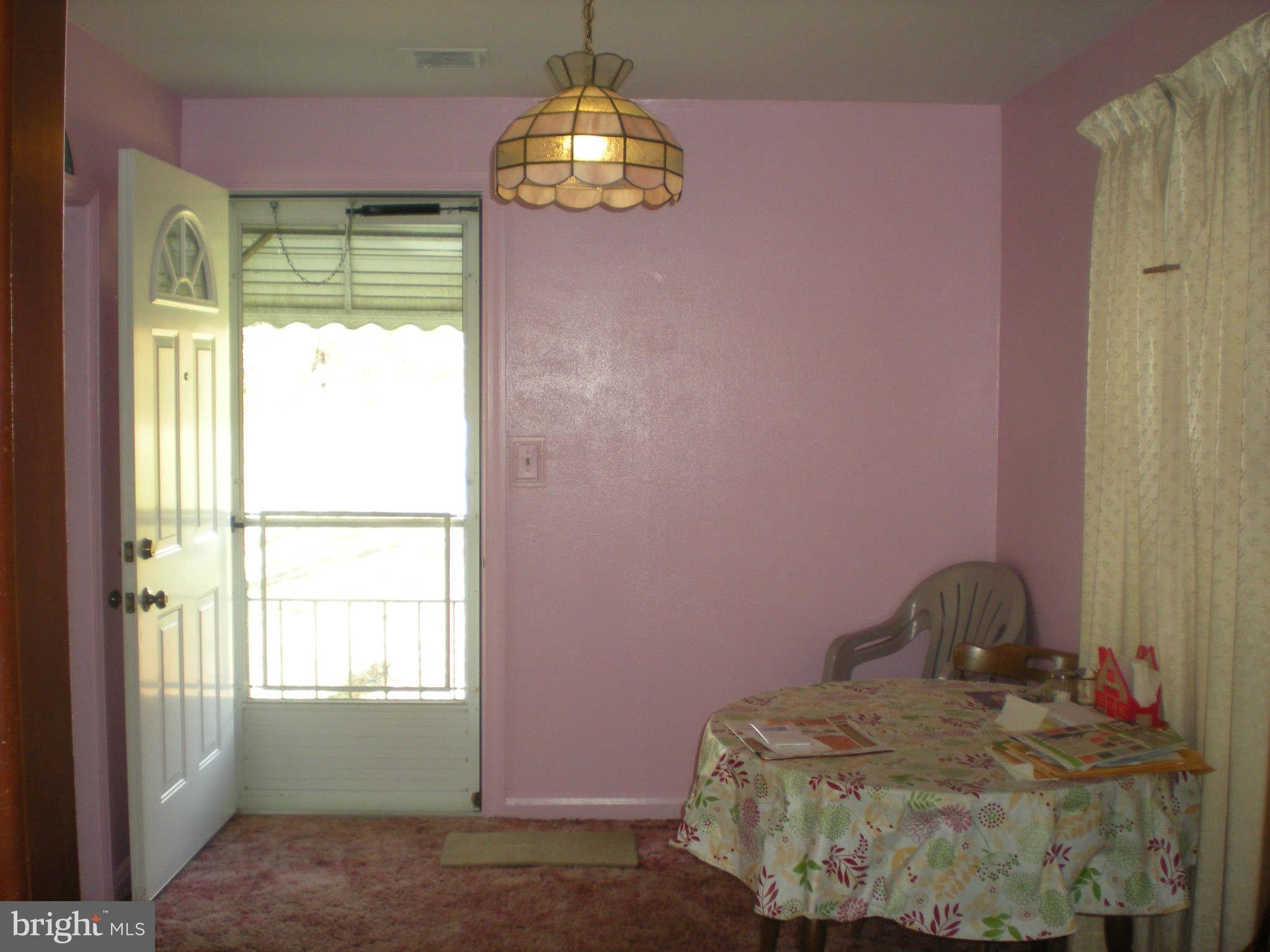 LANDSDOWNE - Residential