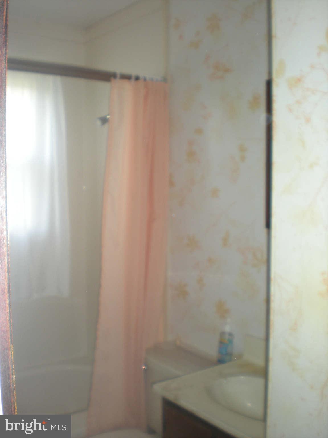 LANDSDOWNE - Residential