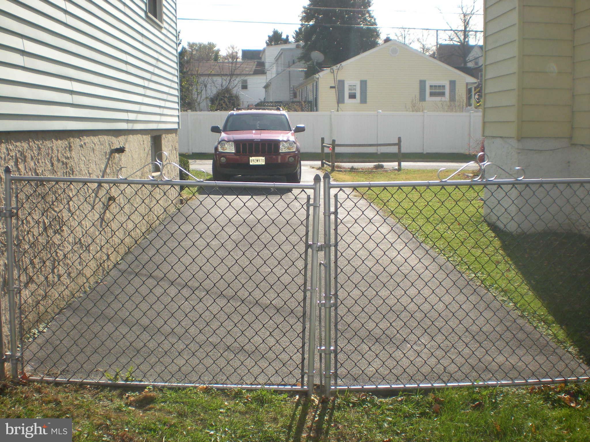 LANDSDOWNE - Residential