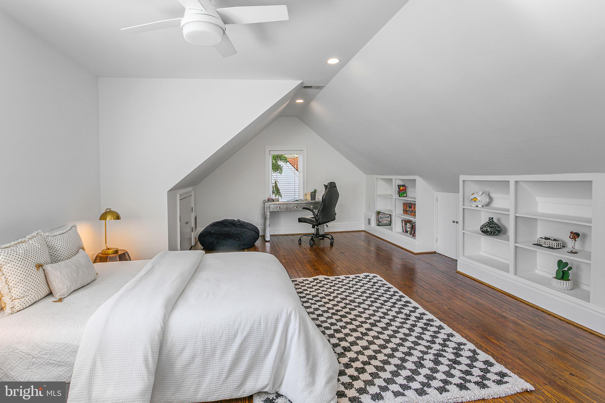 WAKEFIELD - Residential