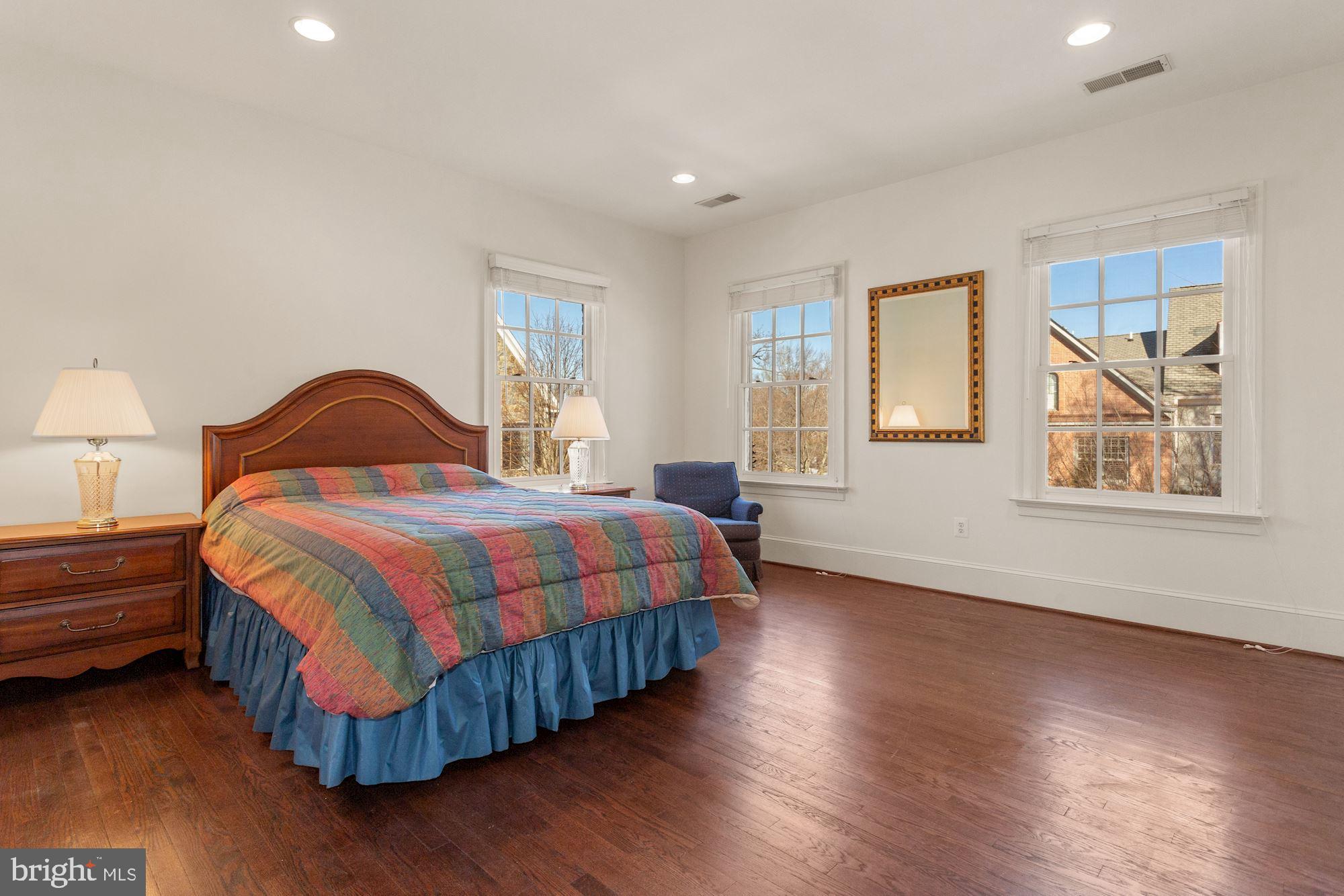 EVANS FARM - Residential