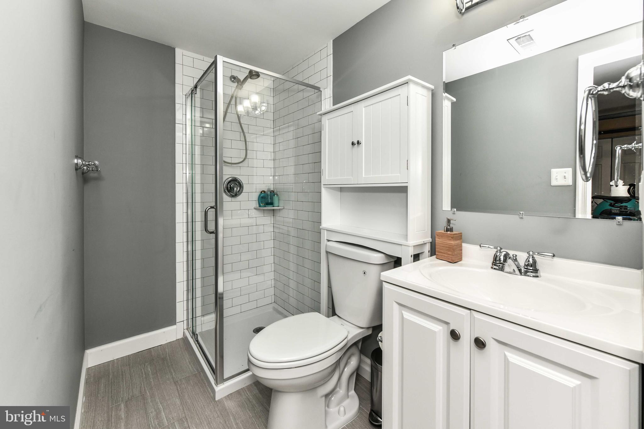 KINGSTON CHASE - Residential Lease