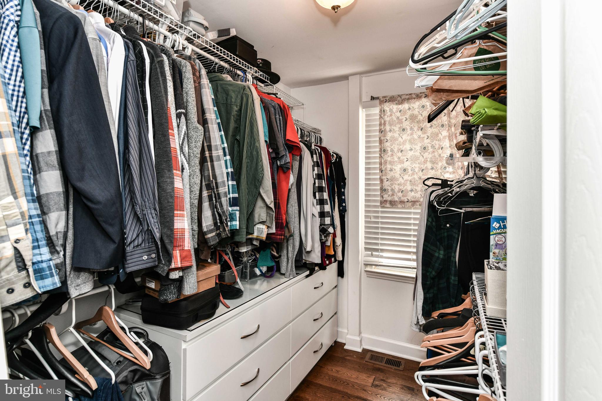 KINGSTON CHASE - Residential Lease