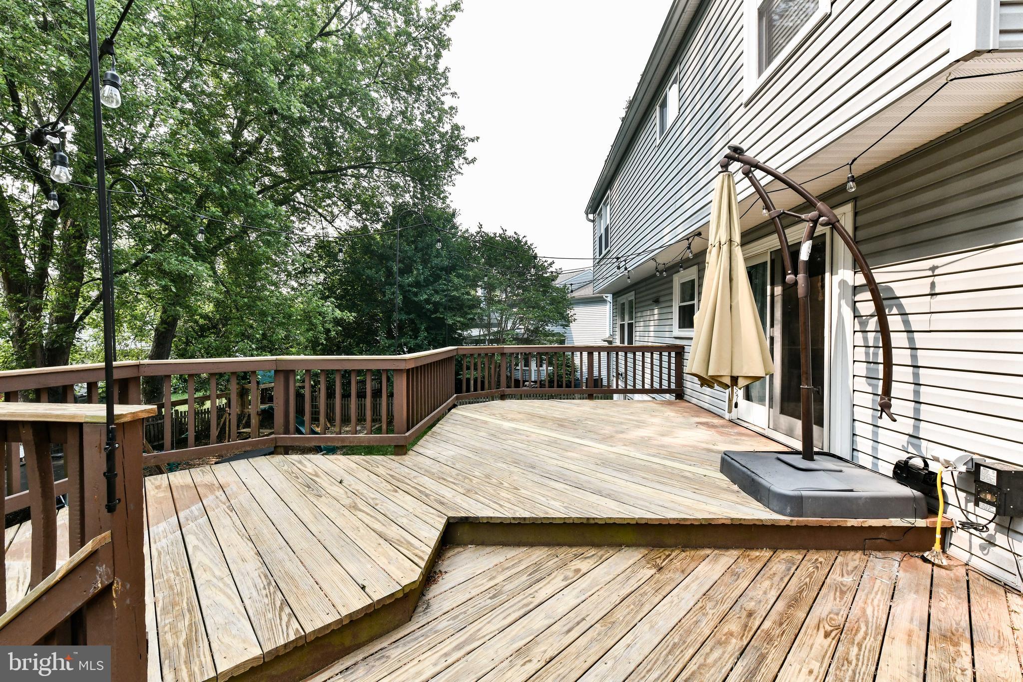 KINGSTON CHASE - Residential Lease