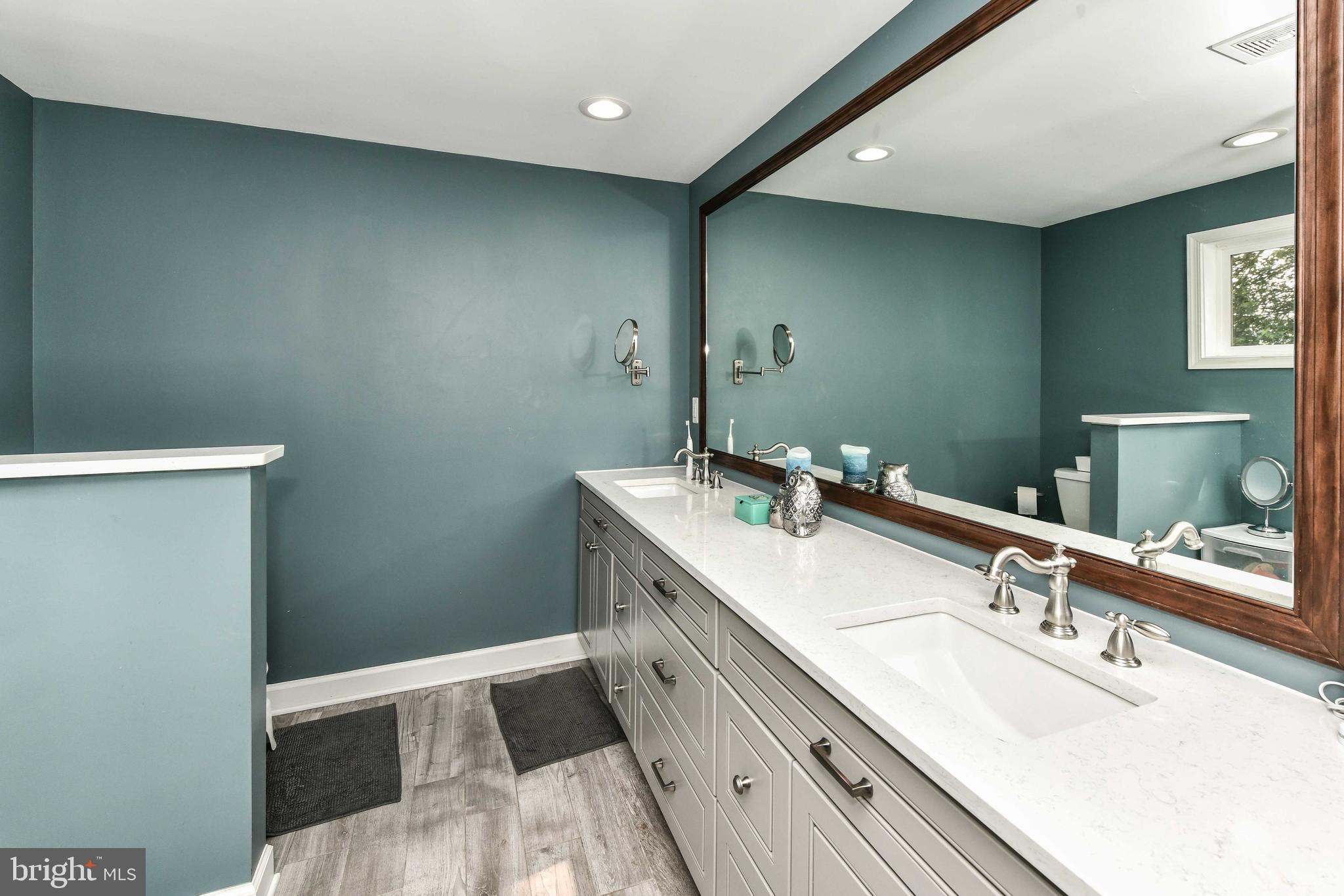 KINGSTON CHASE - Residential Lease