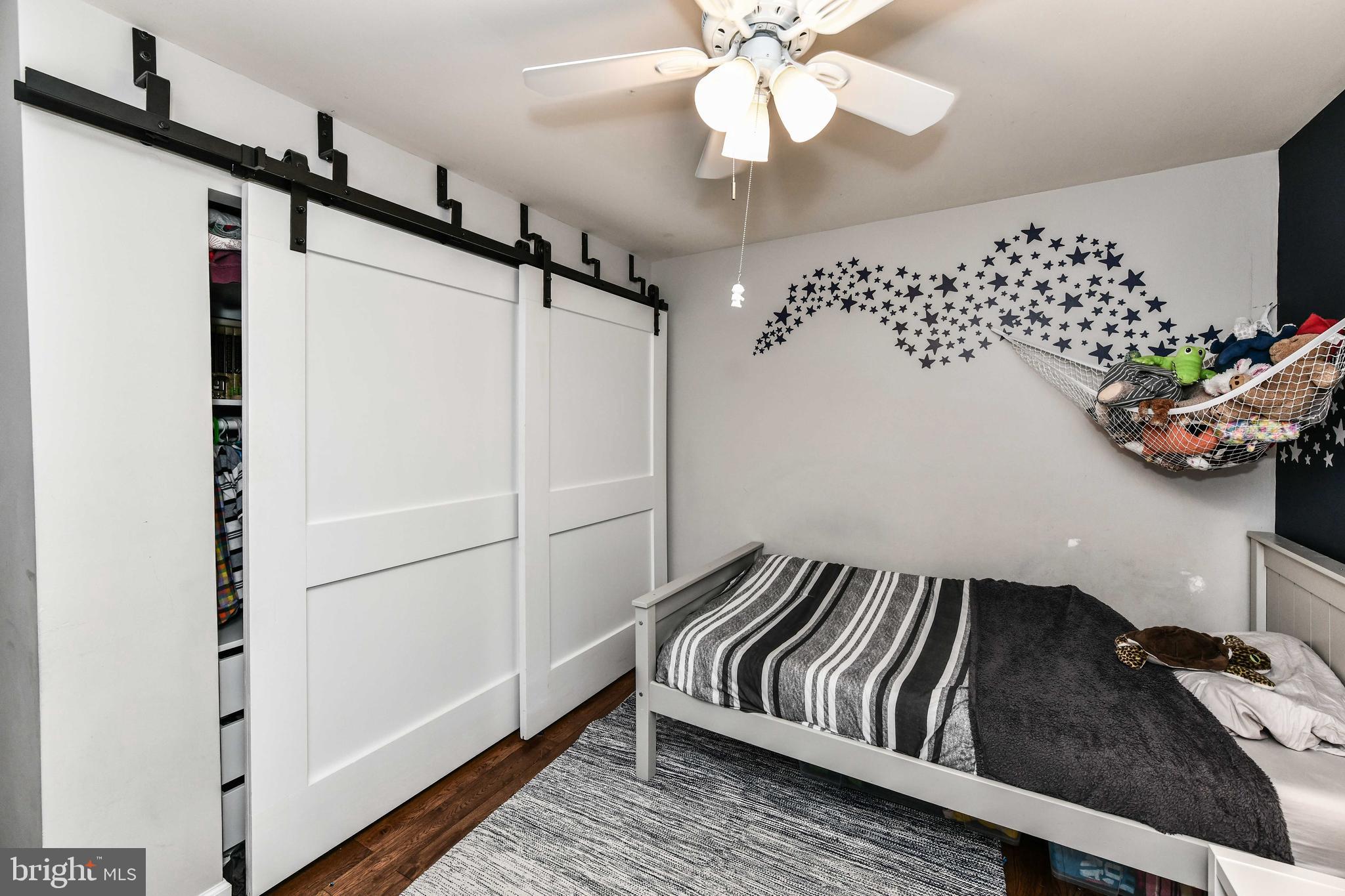 KINGSTON CHASE - Residential Lease