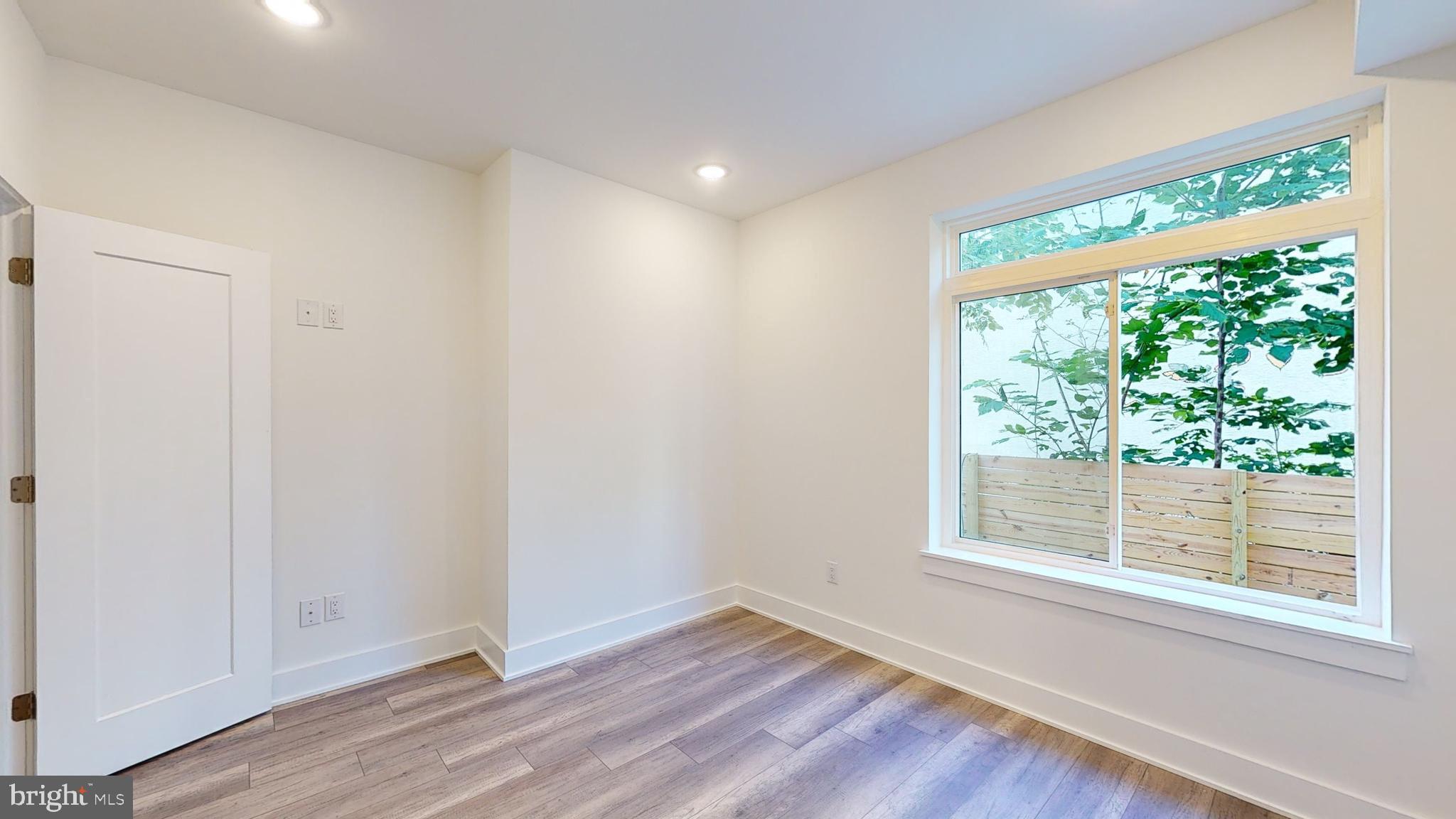 FRANCISVILLE - Residential Lease