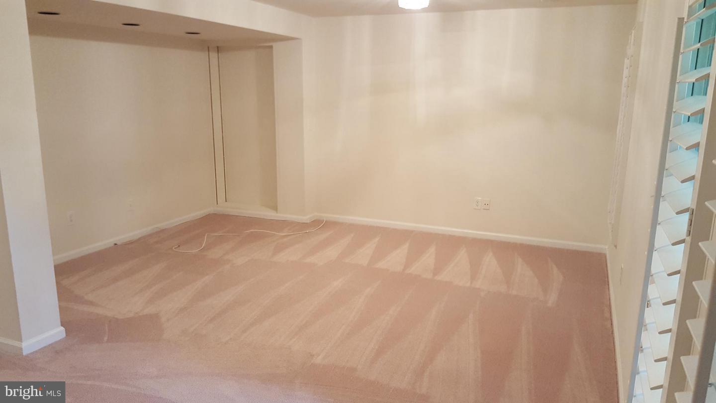 MADRILLON SPRINGS - Residential Lease