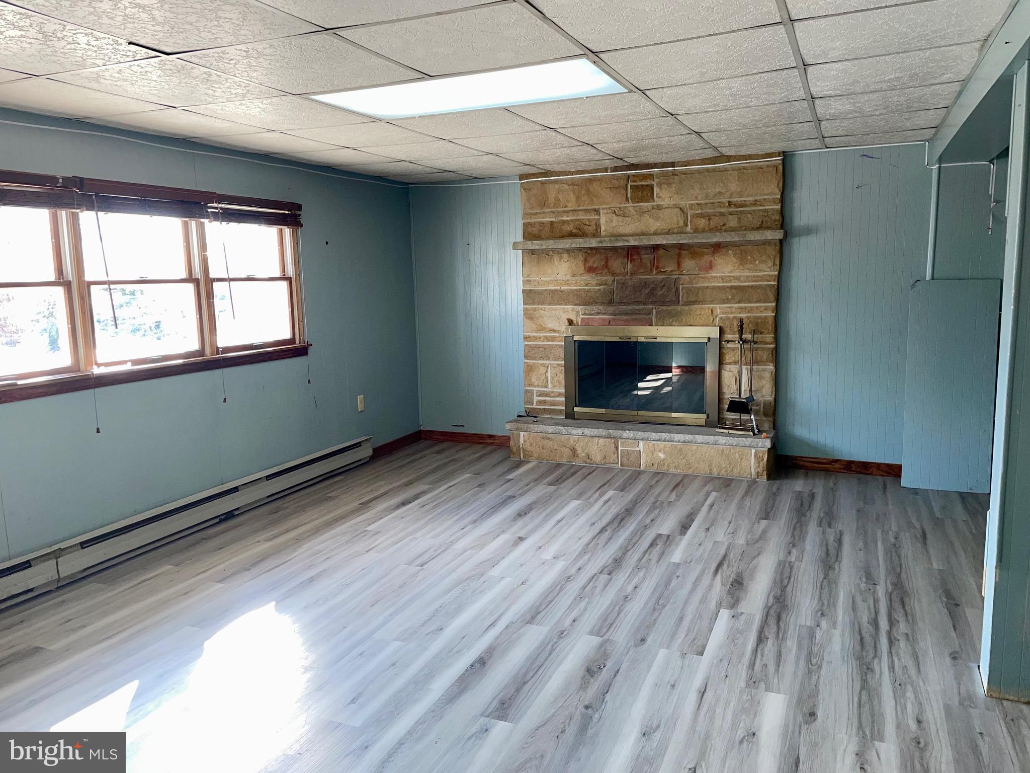 PLEASANT ACRES - Residential