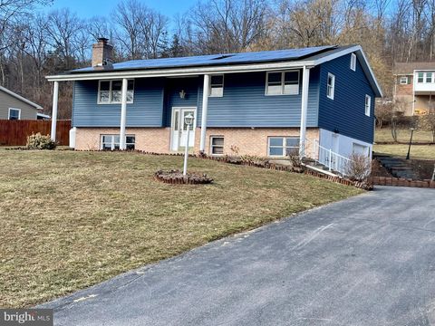 Homes For Sale - 545 Summit Drive<br/> Mifflin County, LEWISTOWN, PA 17044