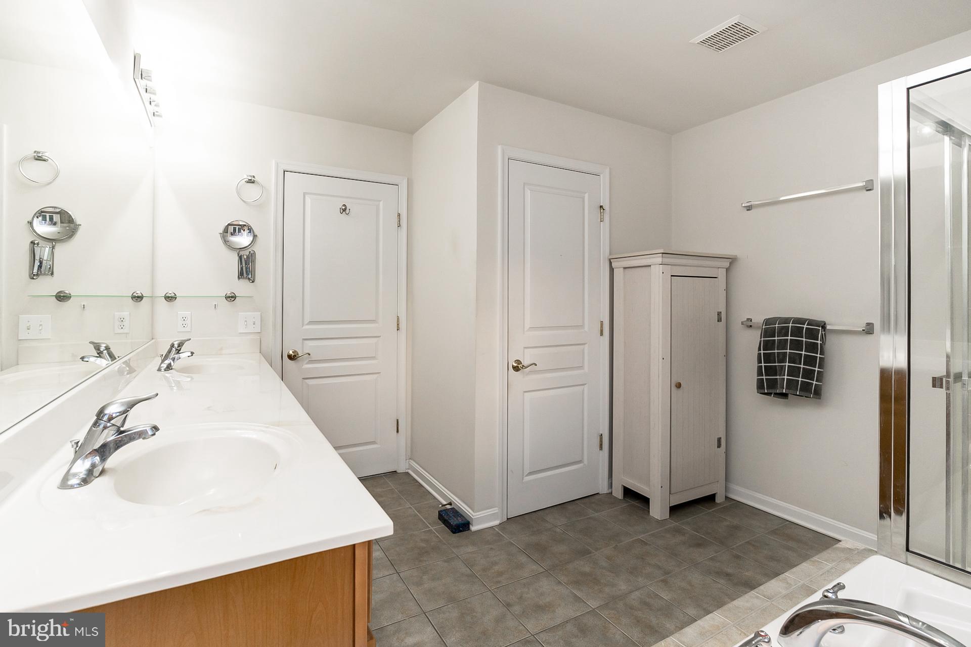 VISTAS AT GREEN HILL - Residential