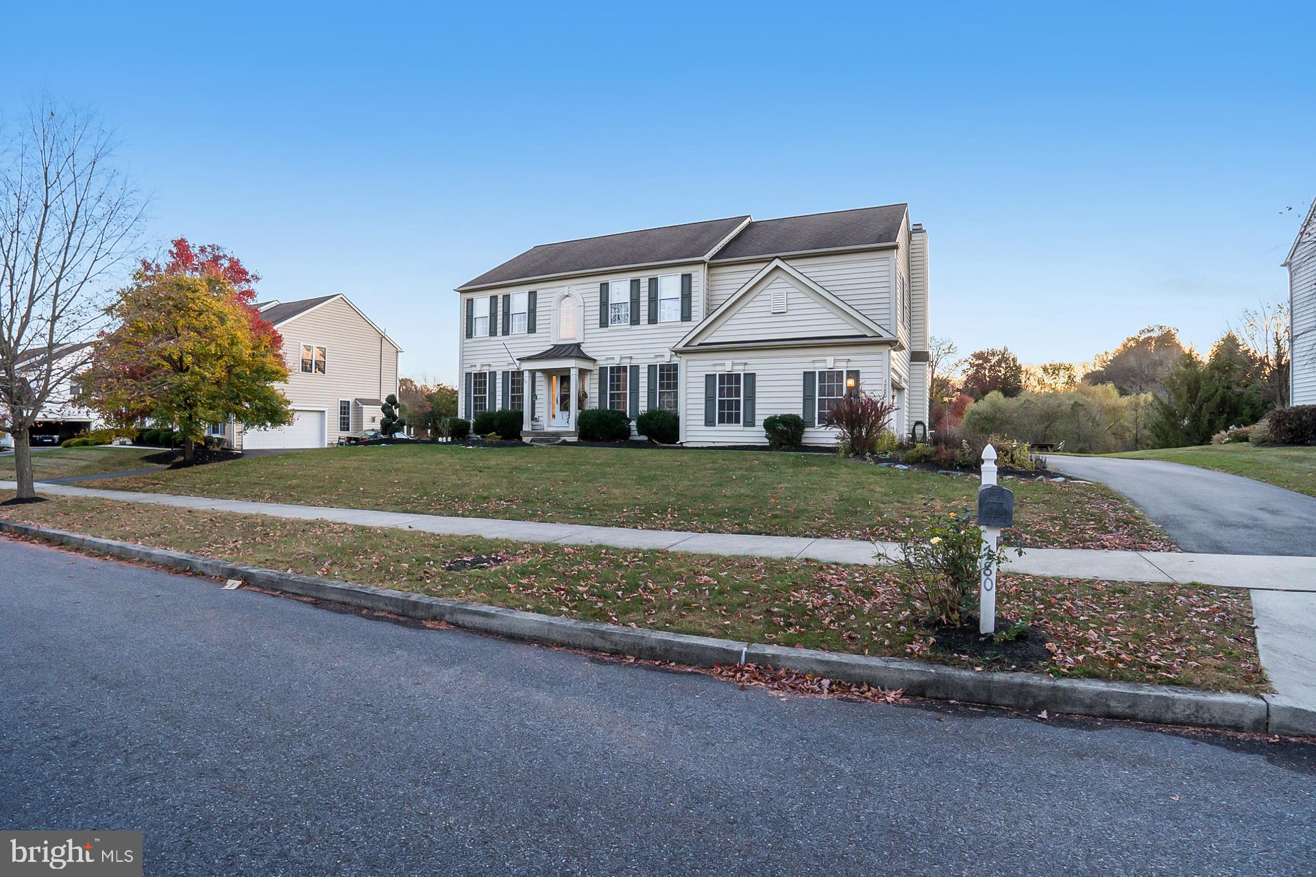 VISTAS AT GREEN HILL - Residential