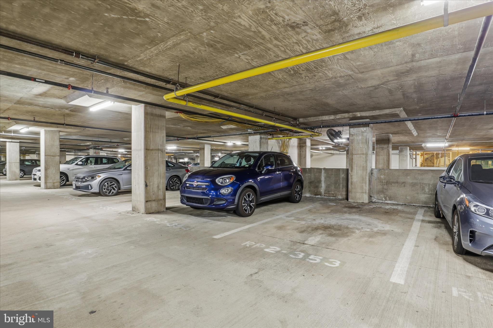 3600 S GLEBE ROAD 815W