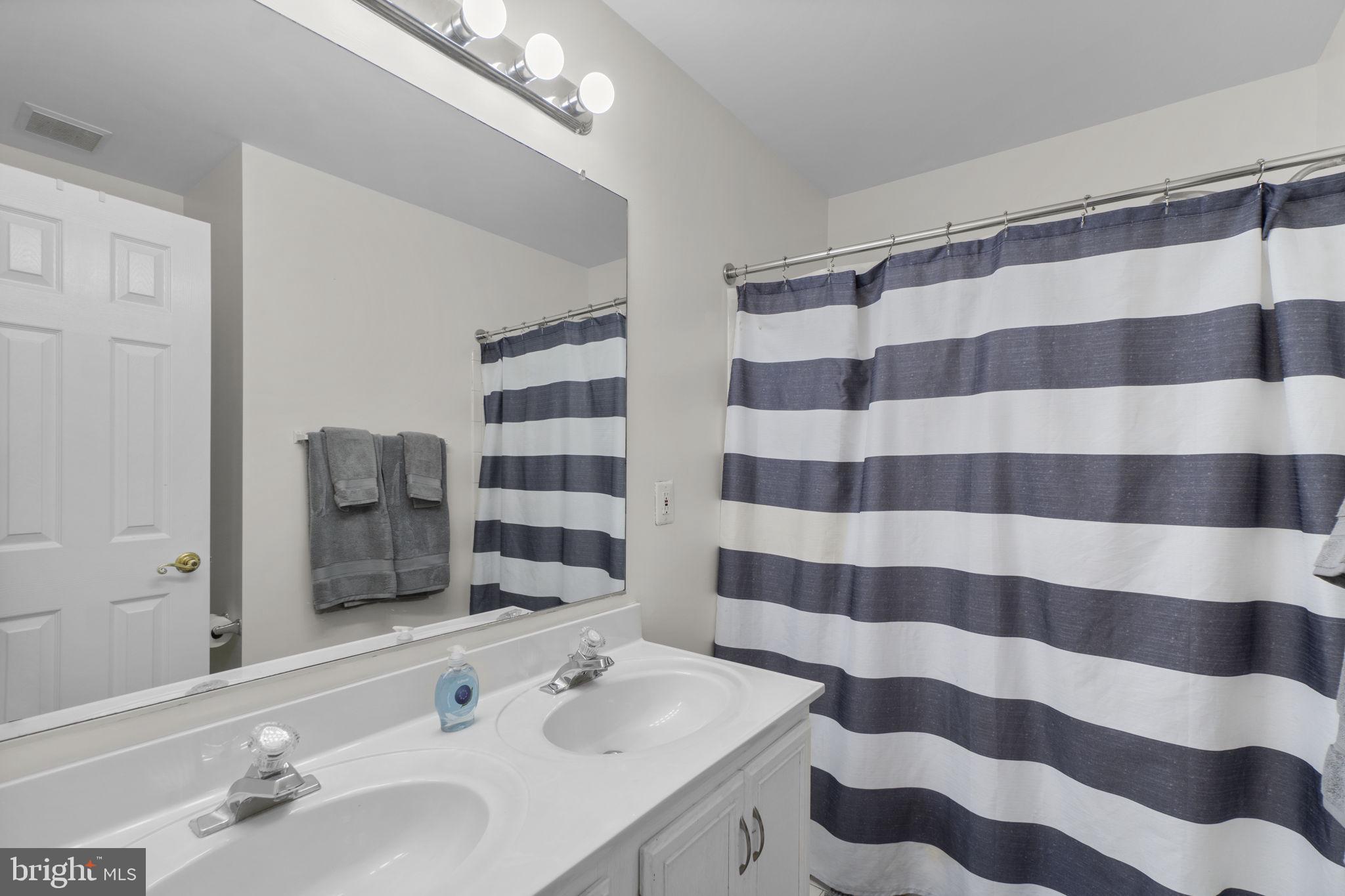 SPRING RIDGE - Residential