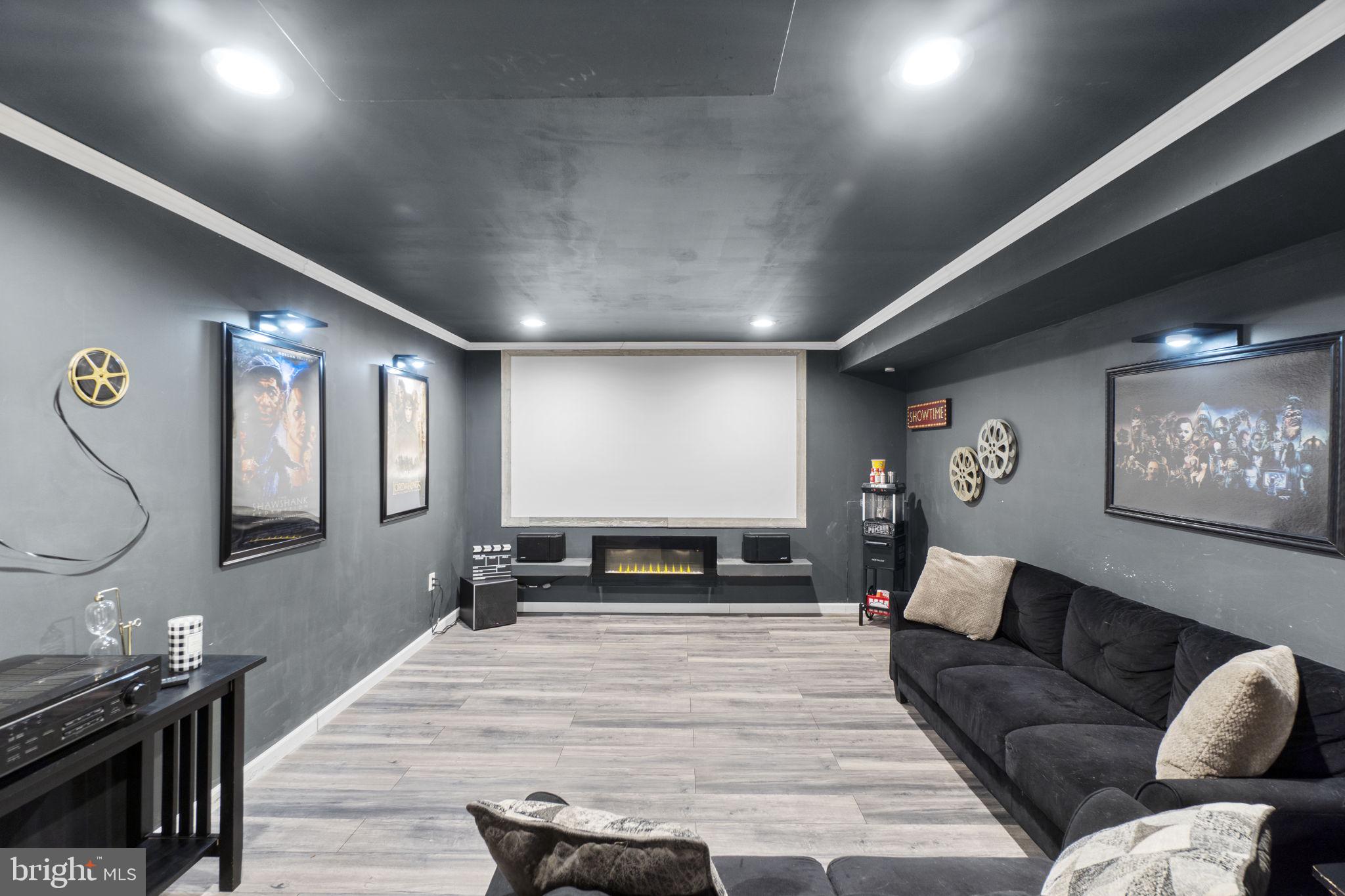 SPRING RIDGE - Residential