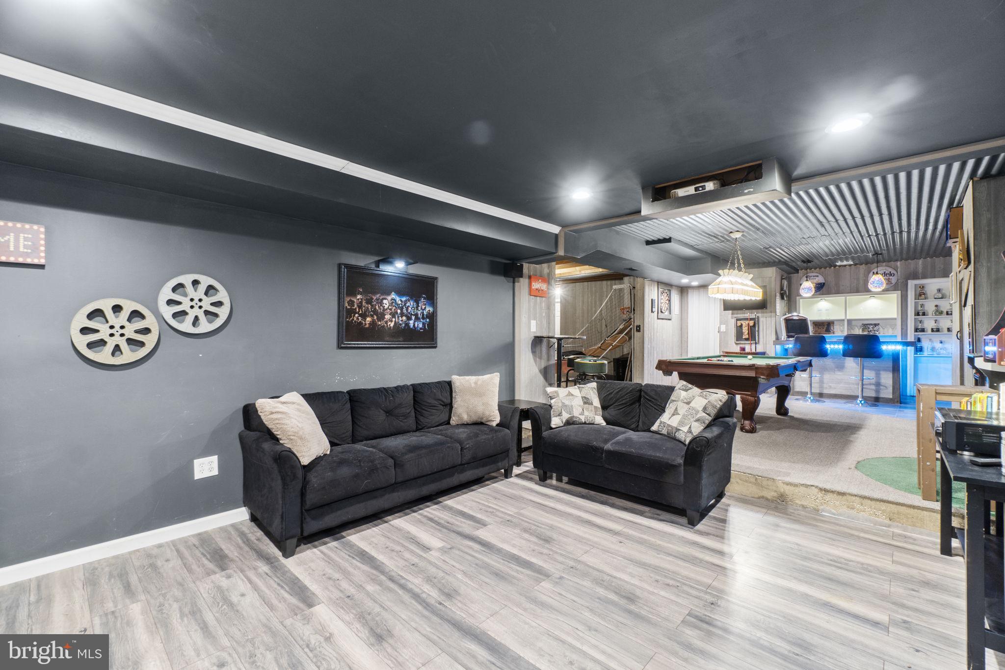 SPRING RIDGE - Residential