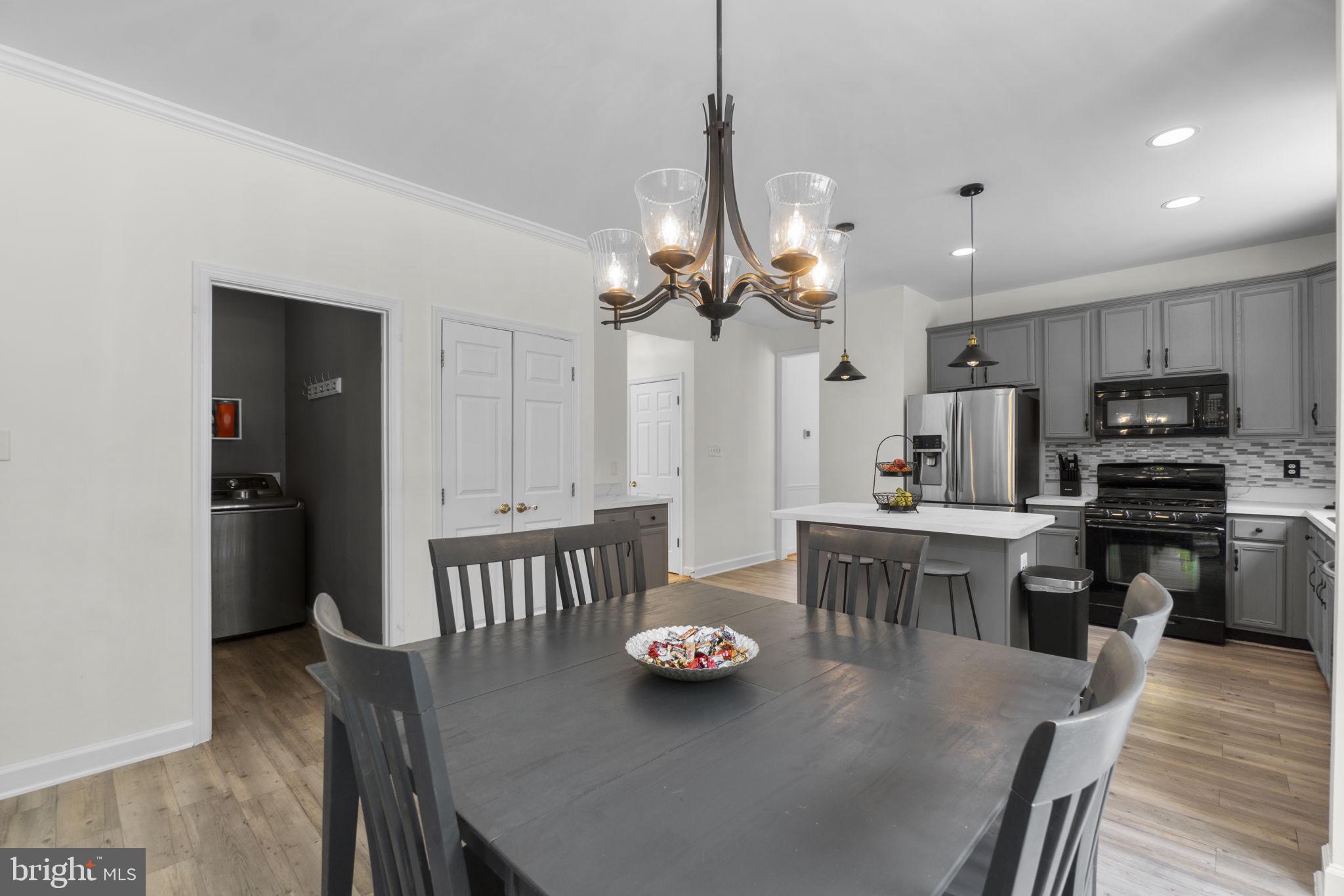 SPRING RIDGE - Residential