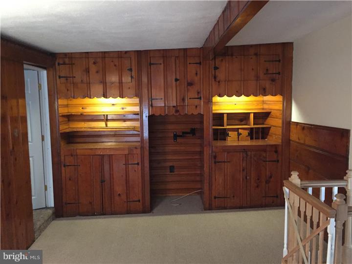 PORT RICHMOND - Residential Lease