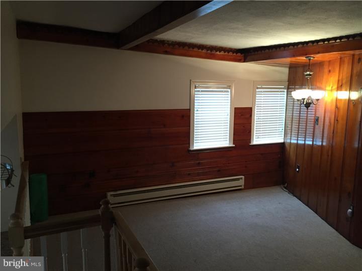PORT RICHMOND - Residential Lease