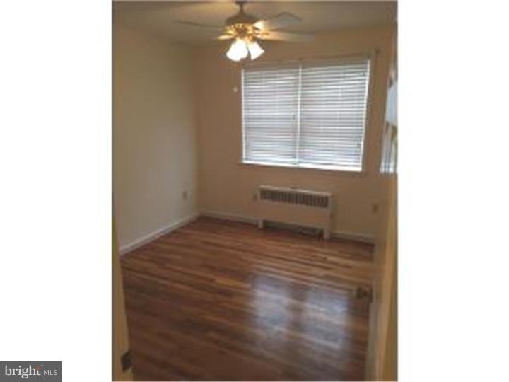 PORT RICHMOND - Residential Lease
