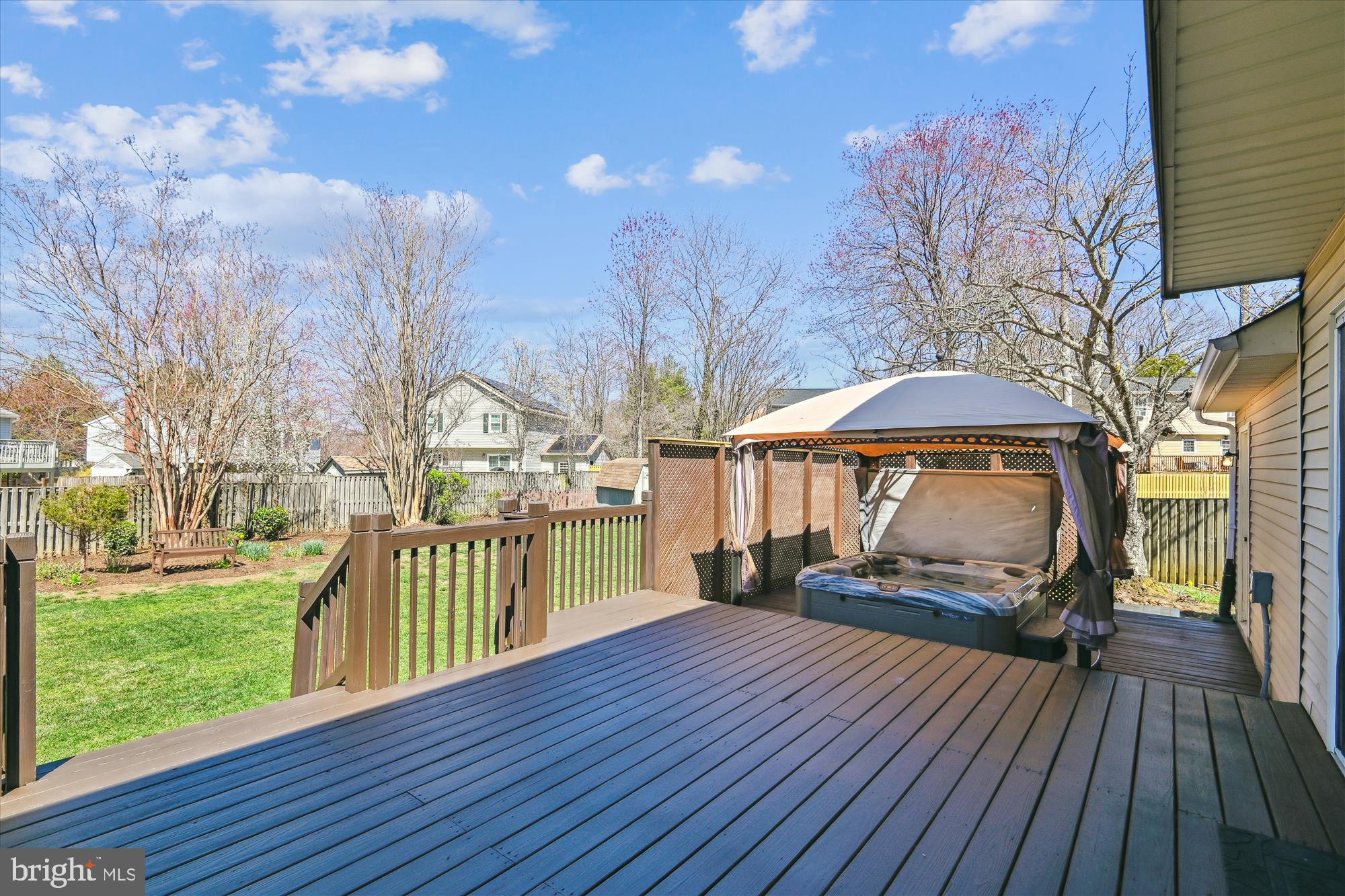 CROFTON MEADOWS - Residential