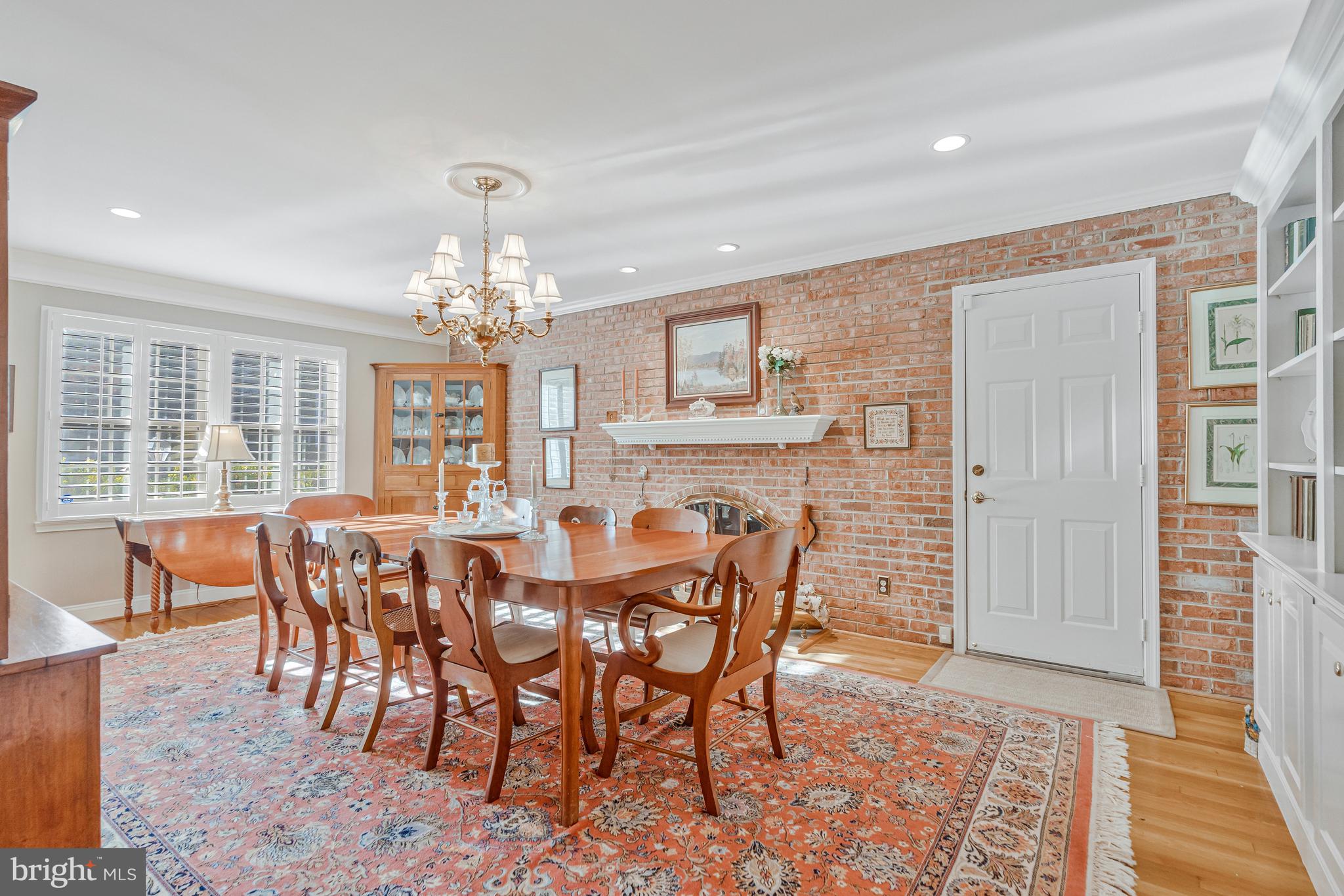 MC LEAN HAMLET - Residential