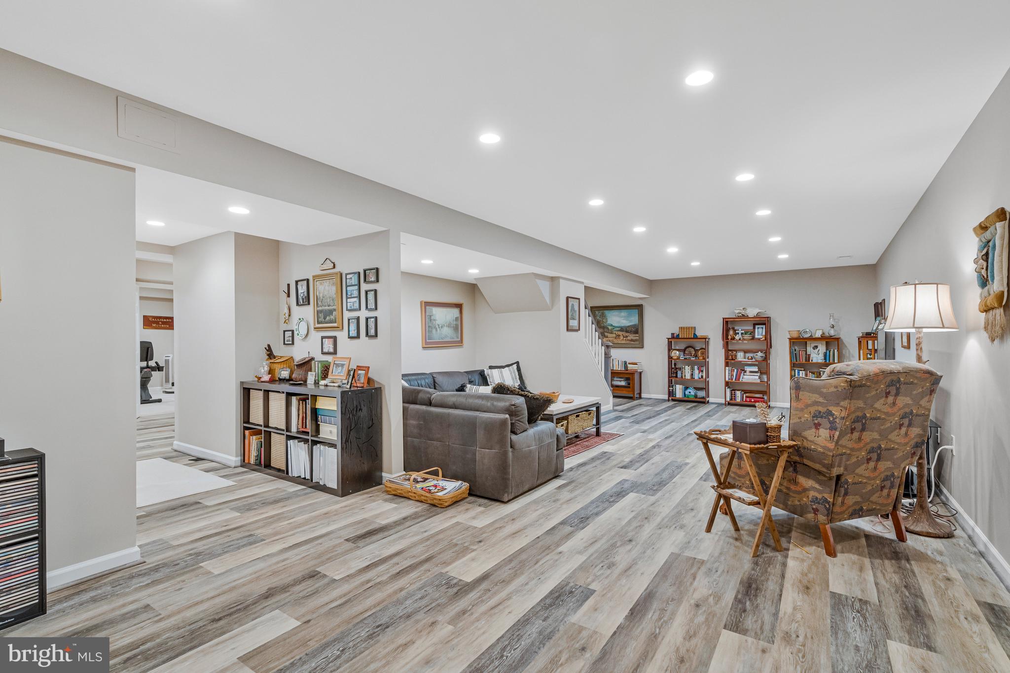 MC LEAN HAMLET - Residential