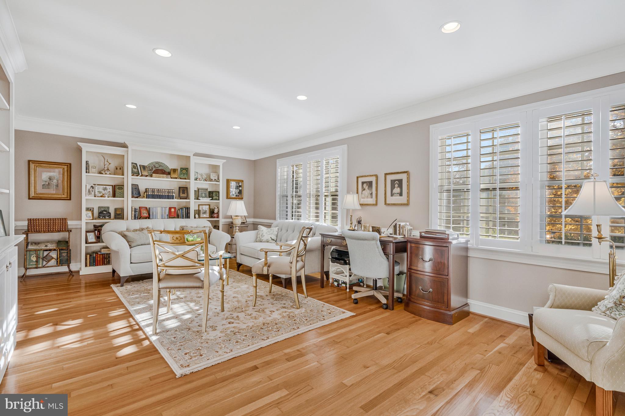 MC LEAN HAMLET - Residential