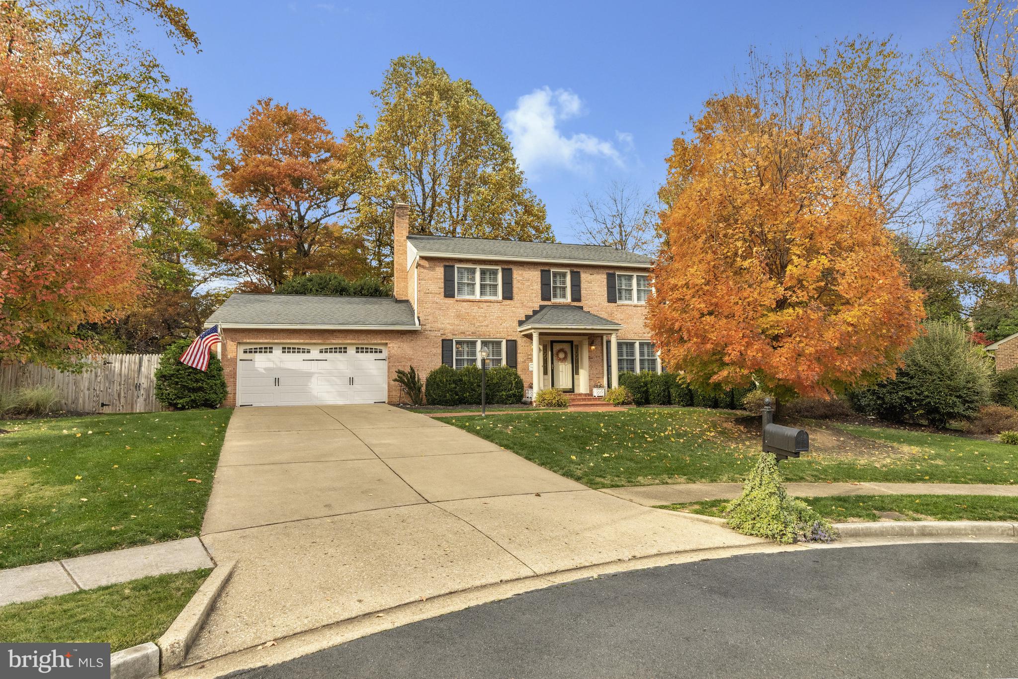 MC LEAN HAMLET - Residential