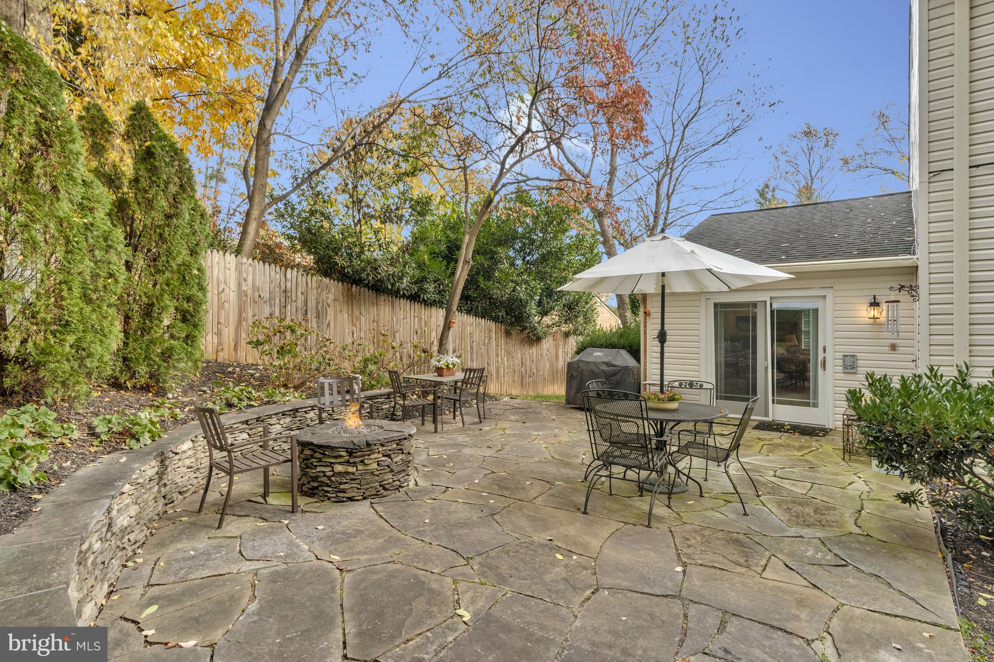 MC LEAN HAMLET - Residential