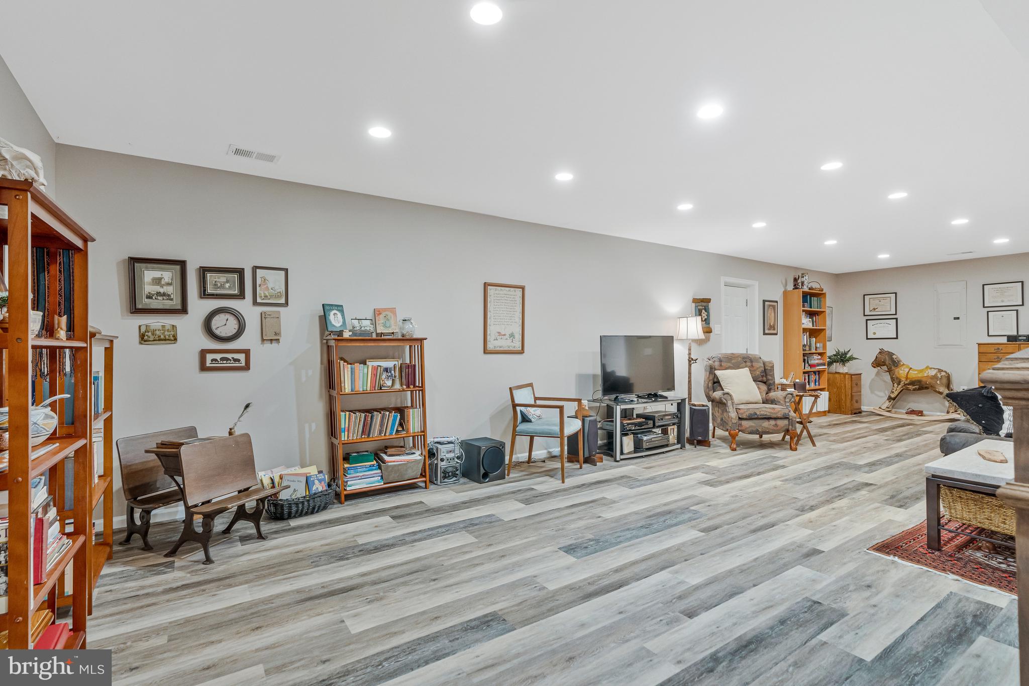 MC LEAN HAMLET - Residential