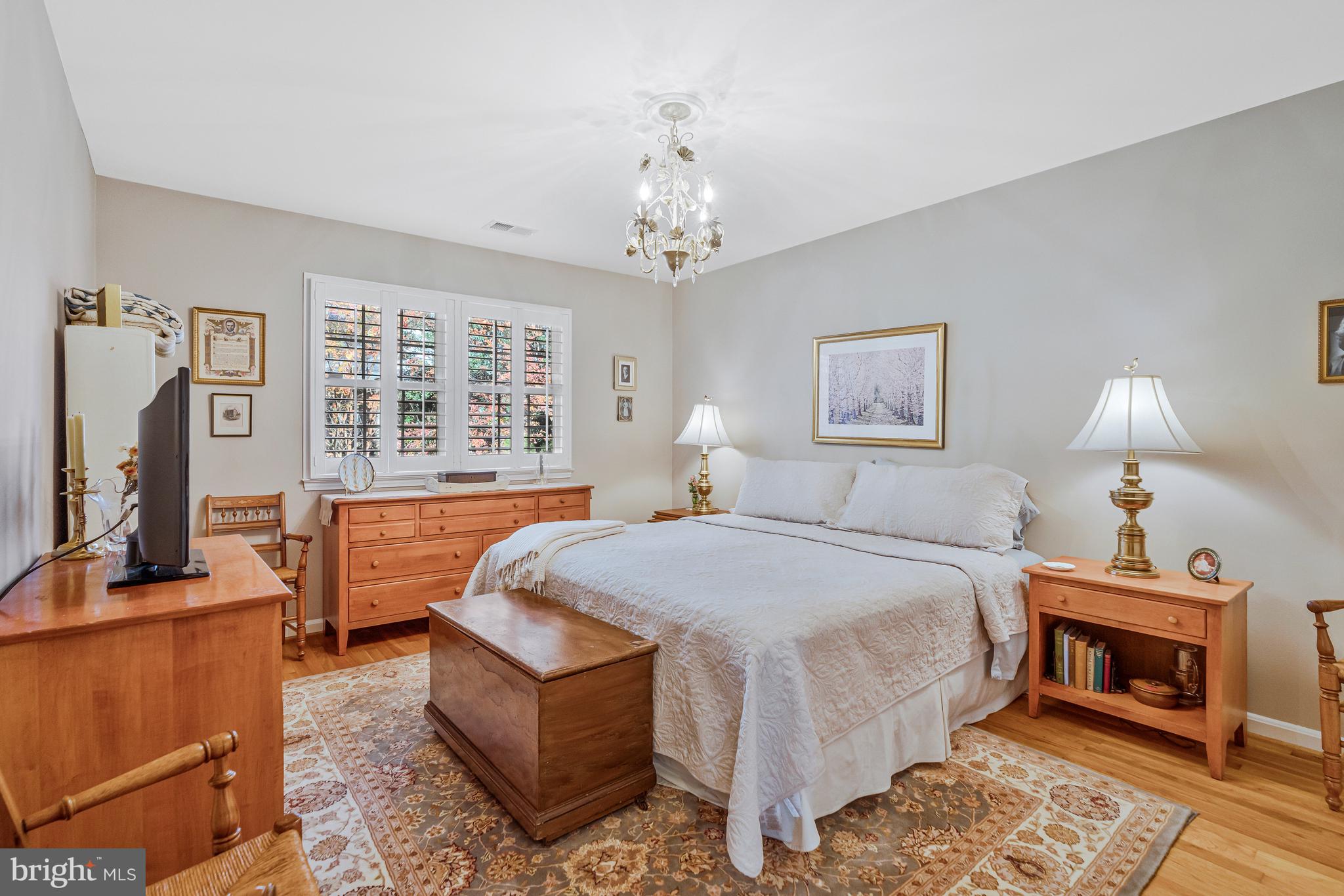 MC LEAN HAMLET - Residential