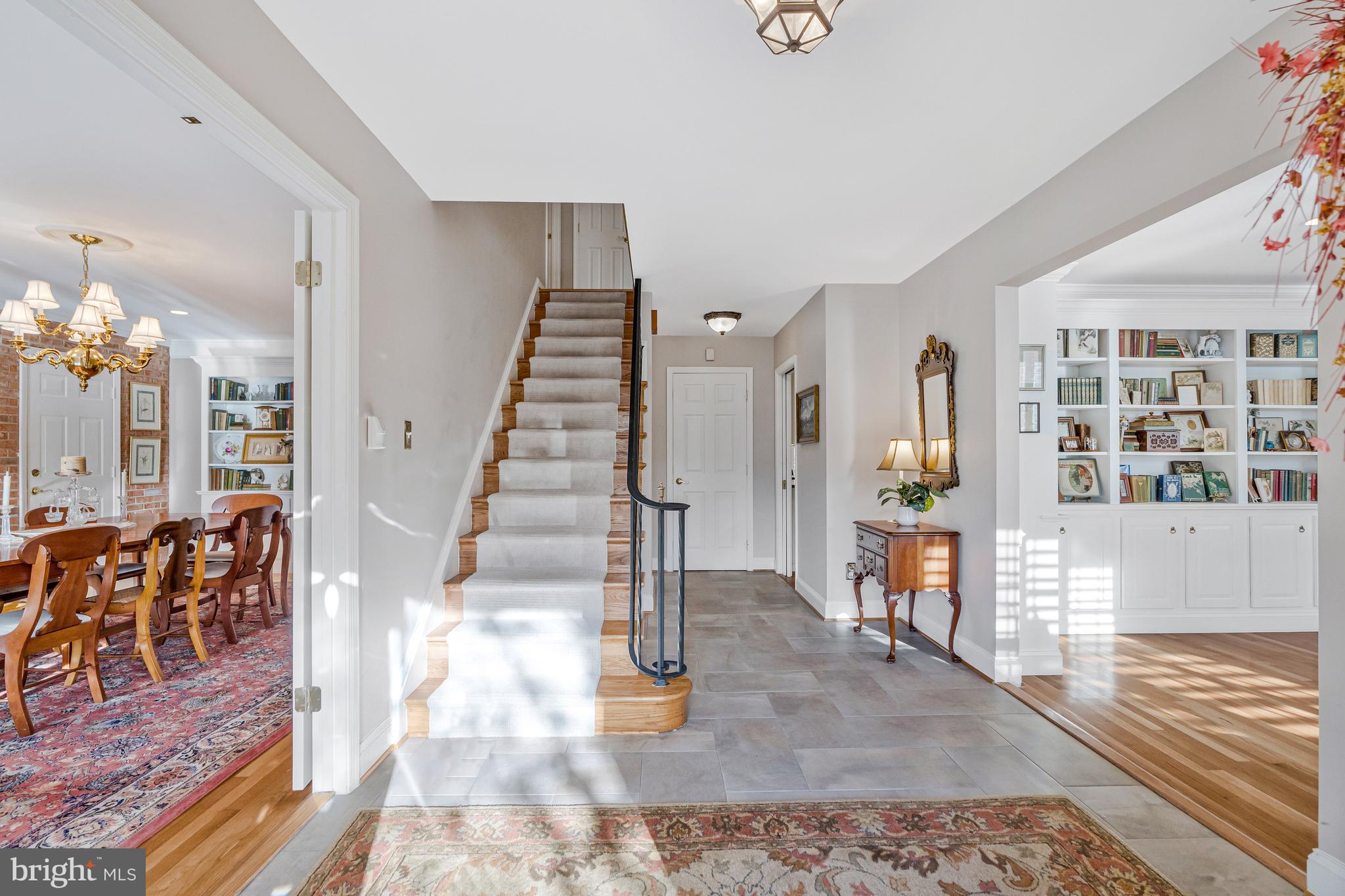 MC LEAN HAMLET - Residential