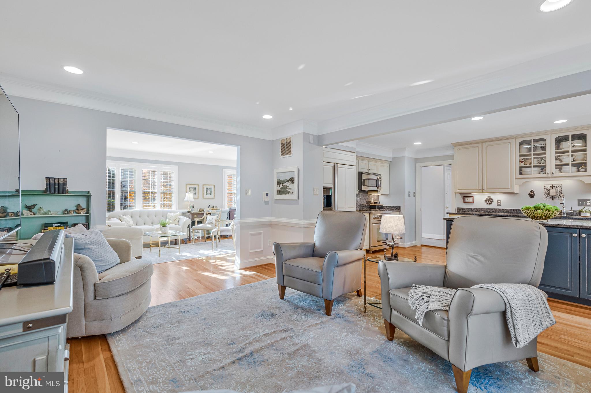 MC LEAN HAMLET - Residential