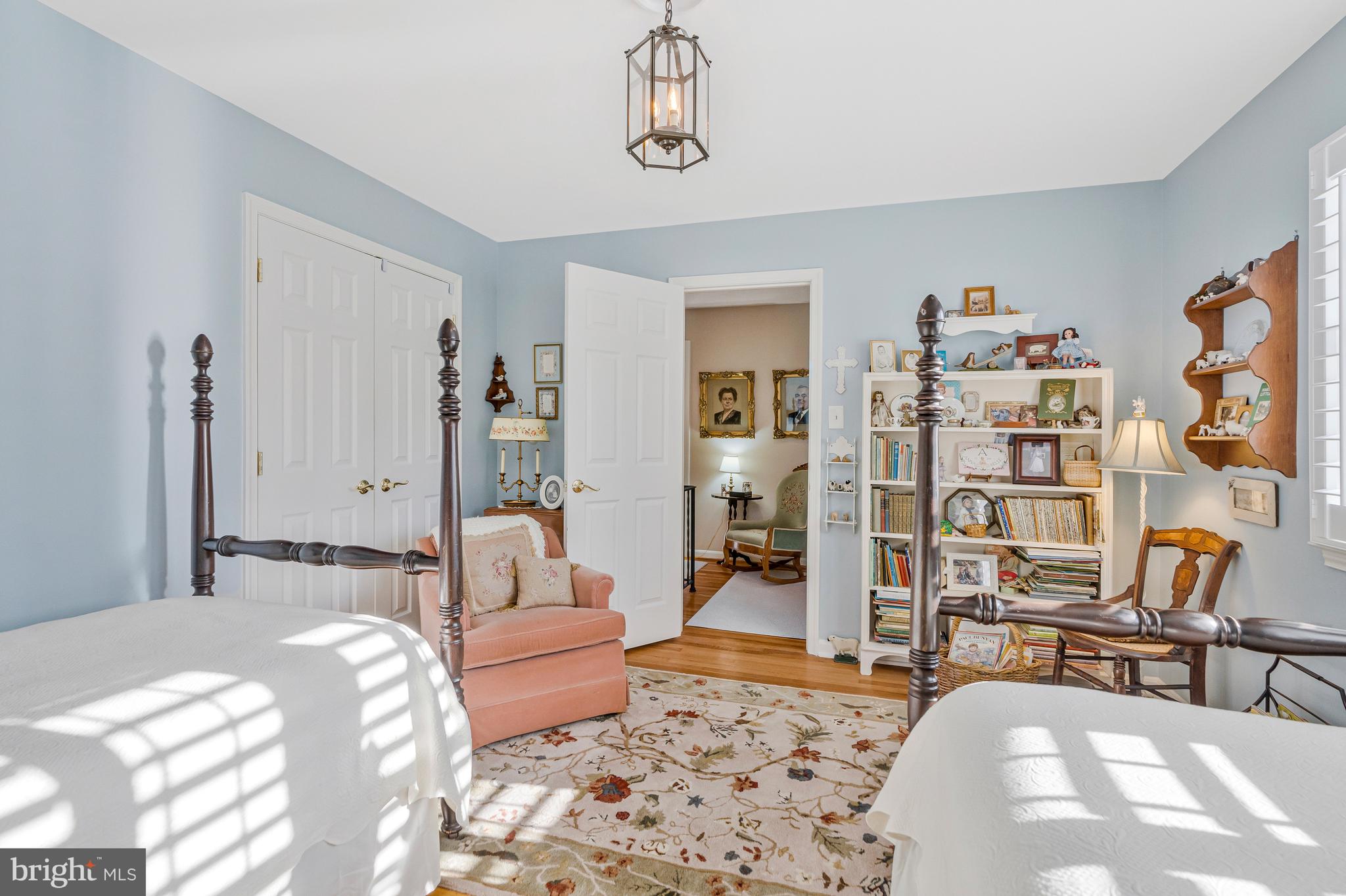 MC LEAN HAMLET - Residential