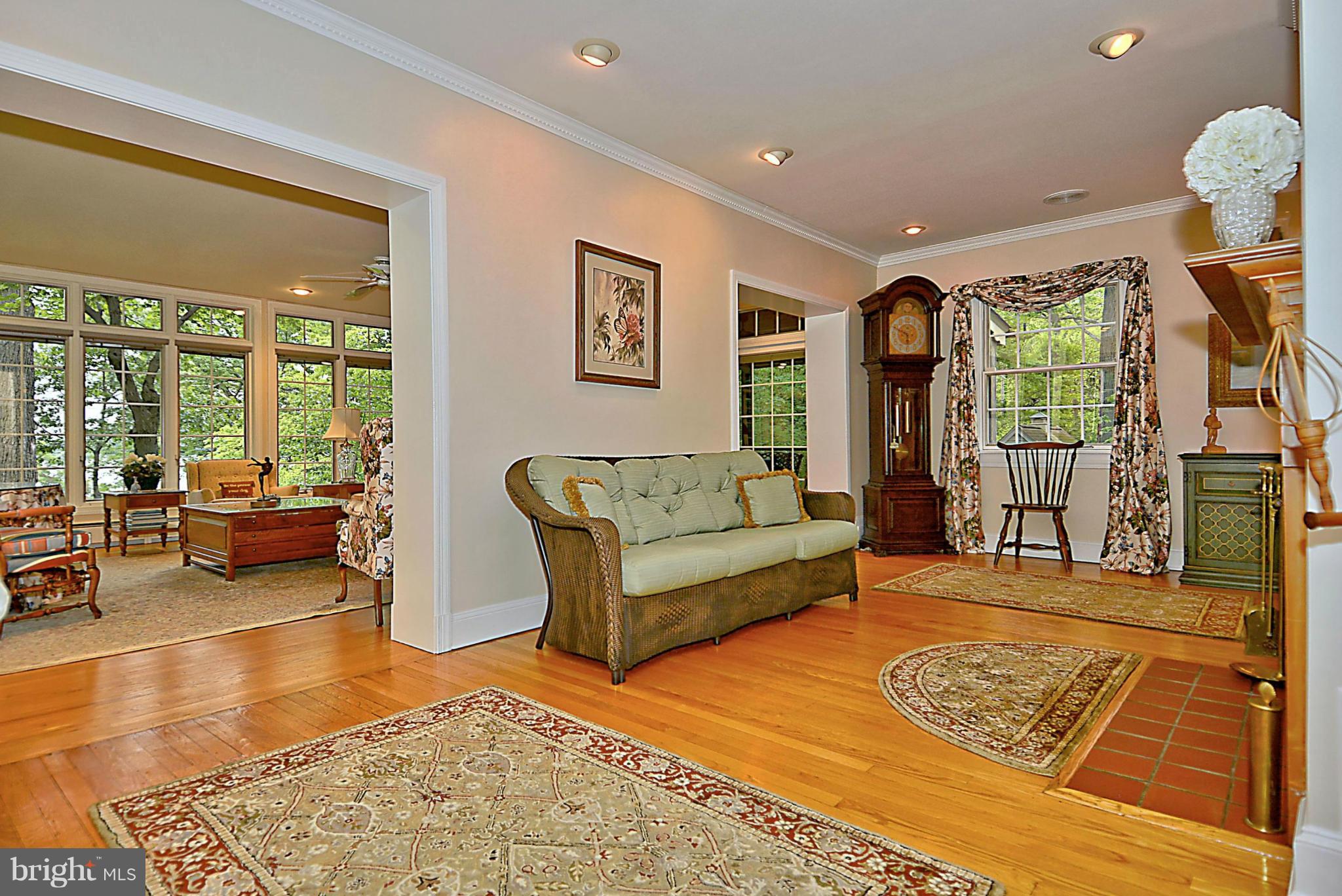 WINCHESTER ESTATES - Residential