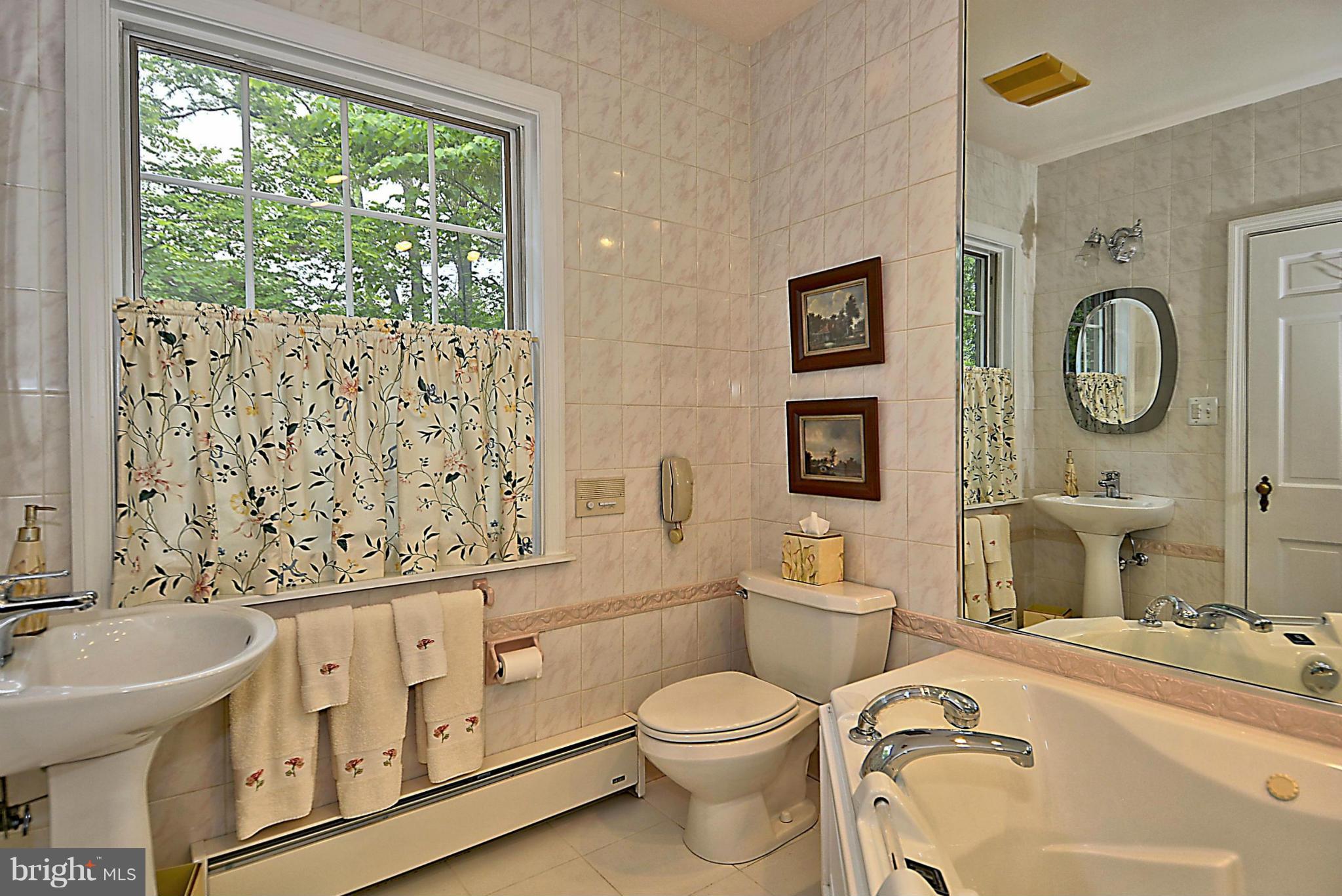 WINCHESTER ESTATES - Residential