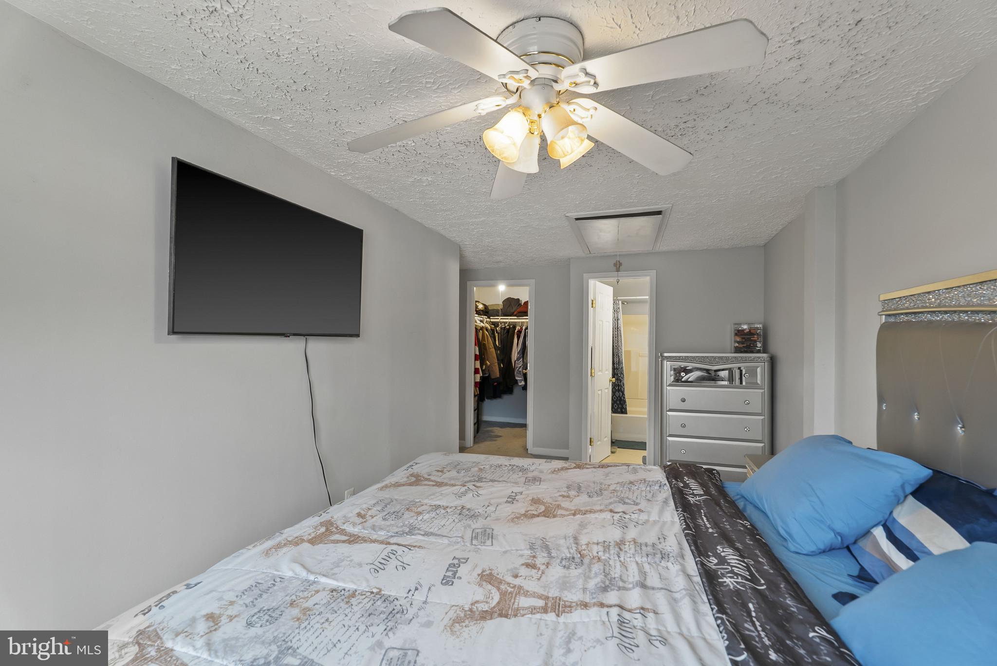 CHURCHILL TOWN SECTOR - Residential