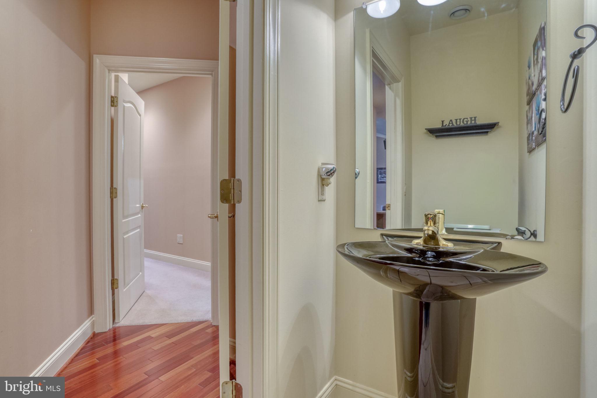 BROOKFIELD - Residential