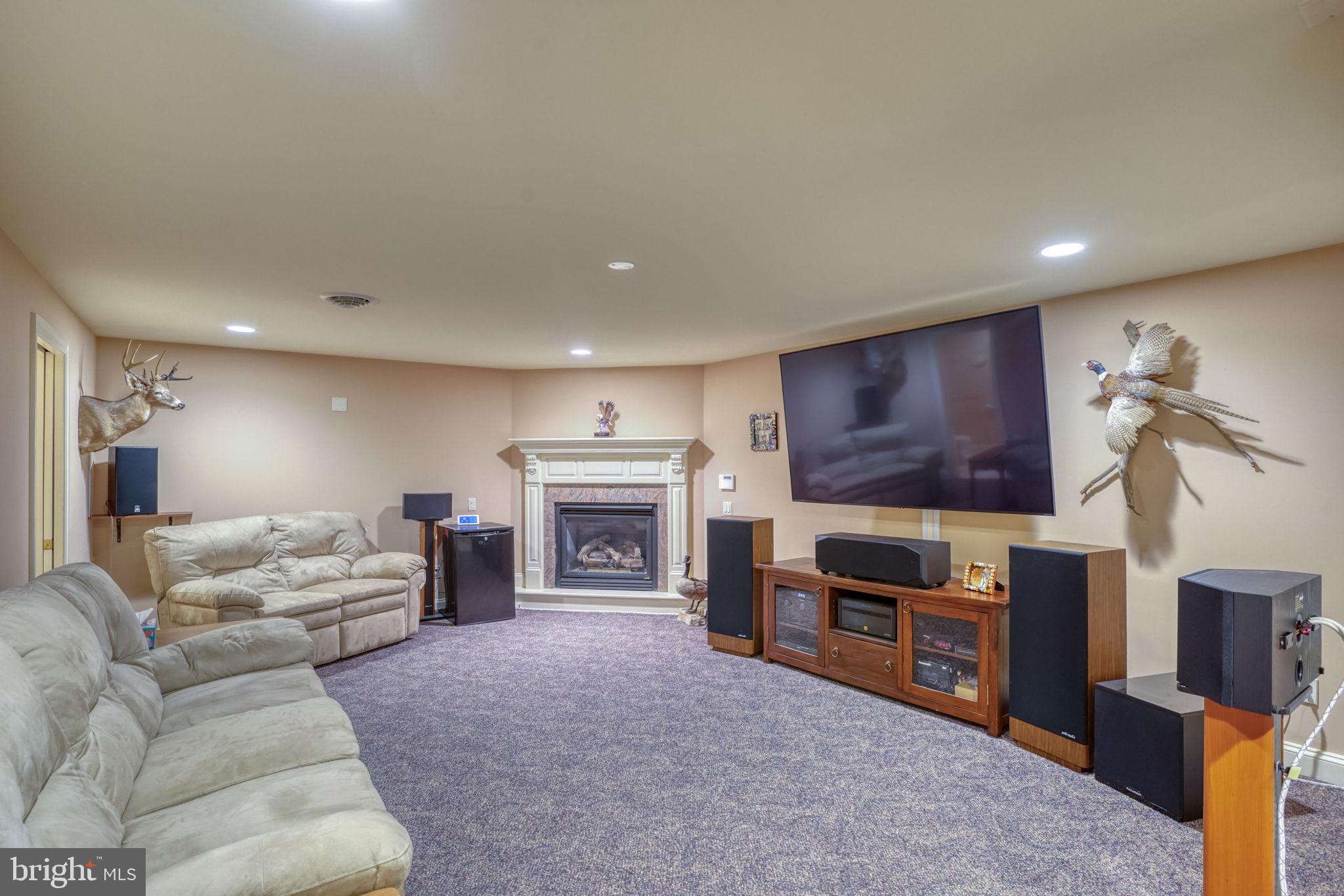 BROOKFIELD - Residential