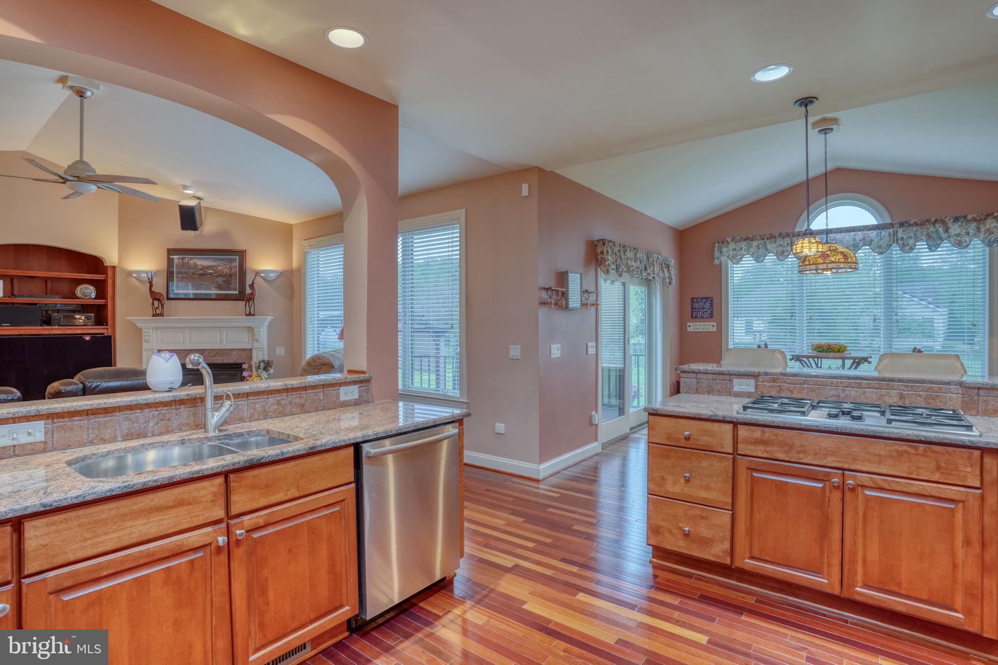 BROOKFIELD - Residential