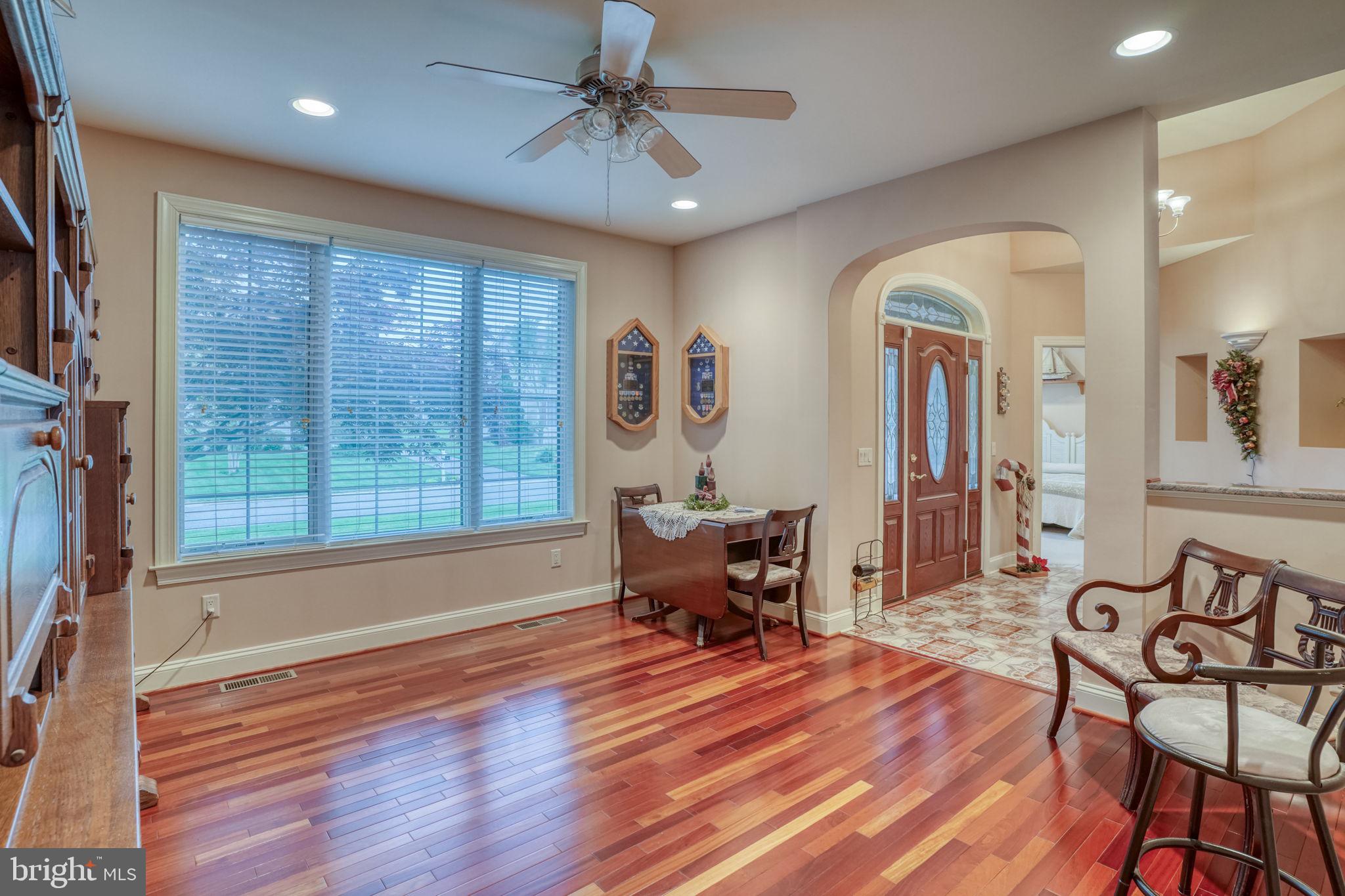 BROOKFIELD - Residential